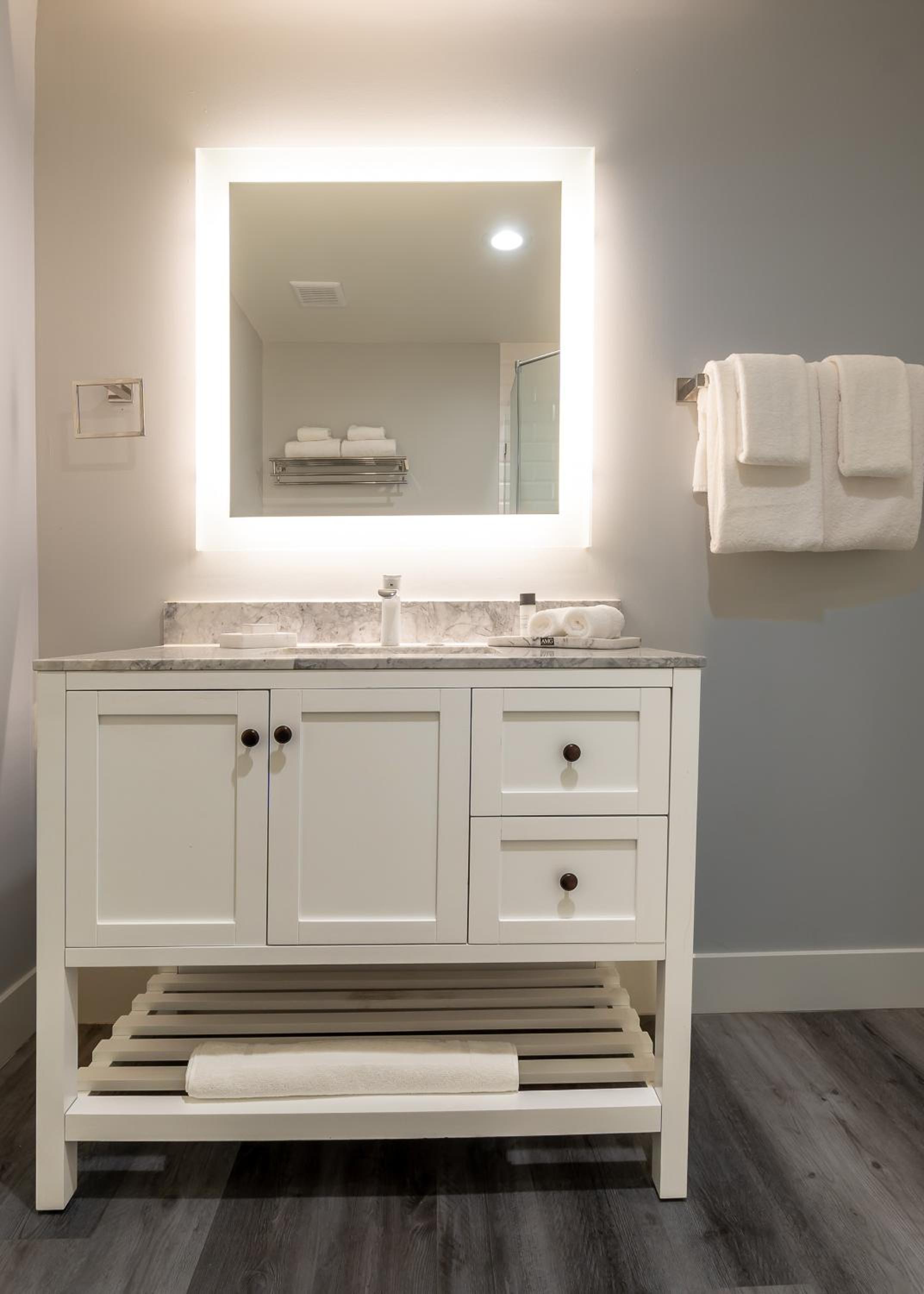Queen Room - Photo 2