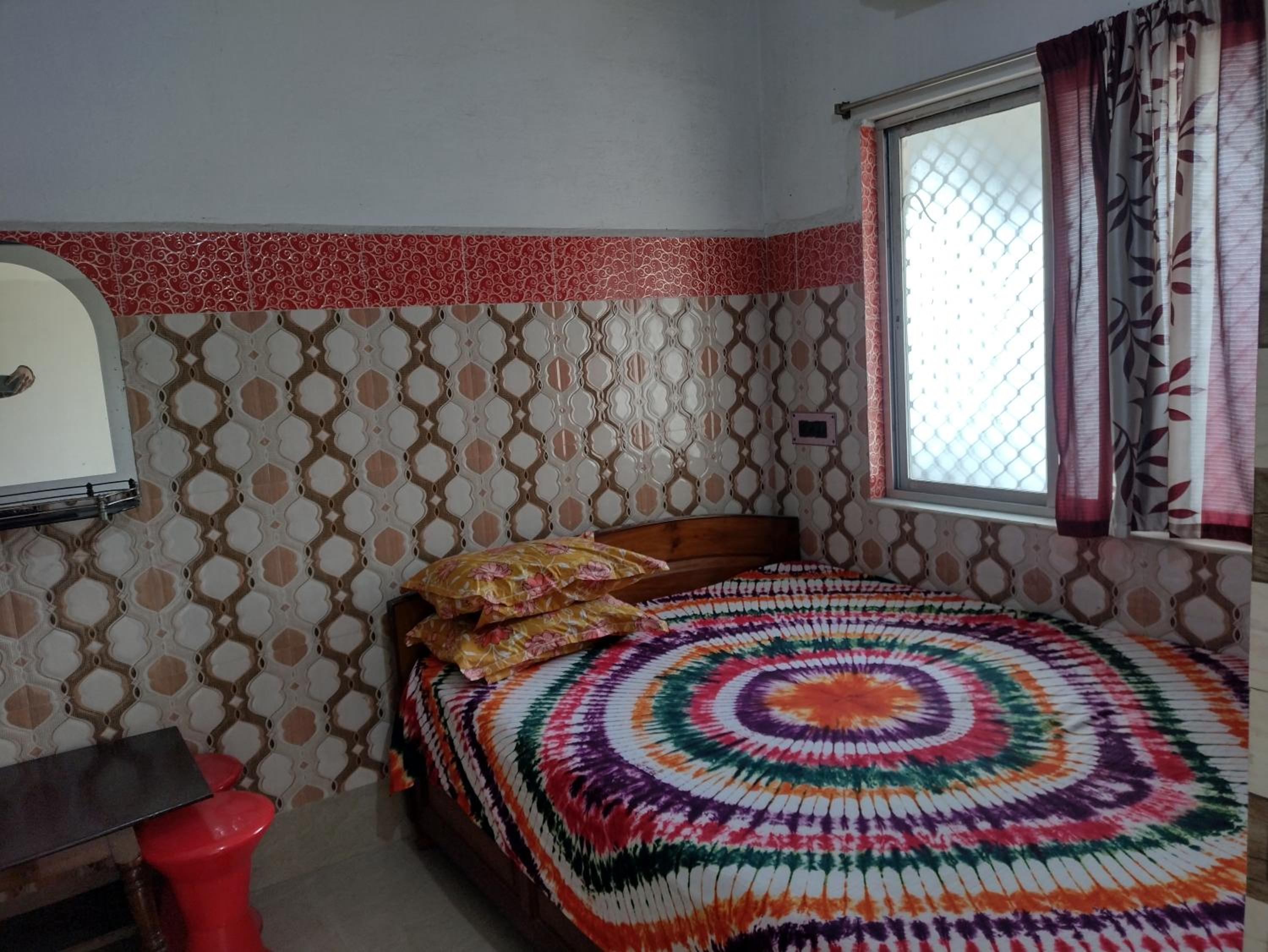 Small Double Room photo 1