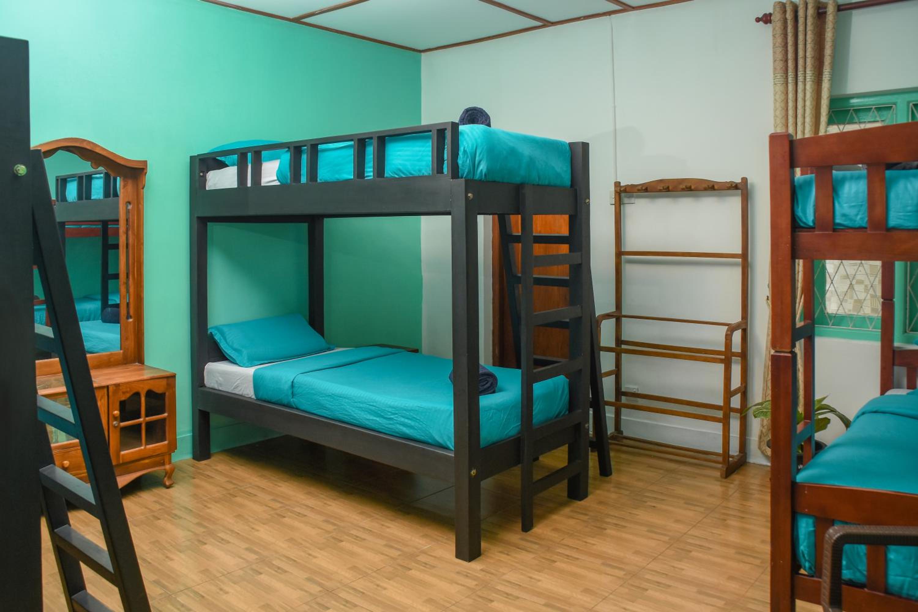 Bed in 6-Bed Mixed Dormitory Room photo 2