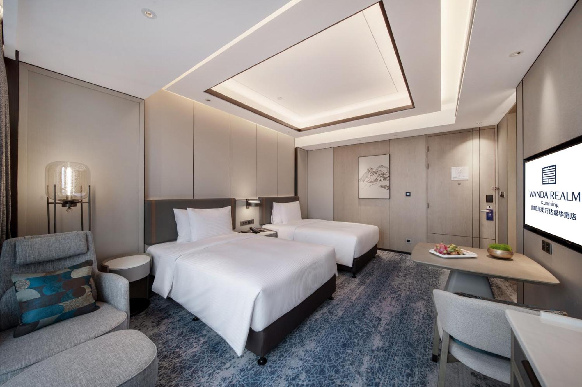 Deluxe Twin Room photo 3
