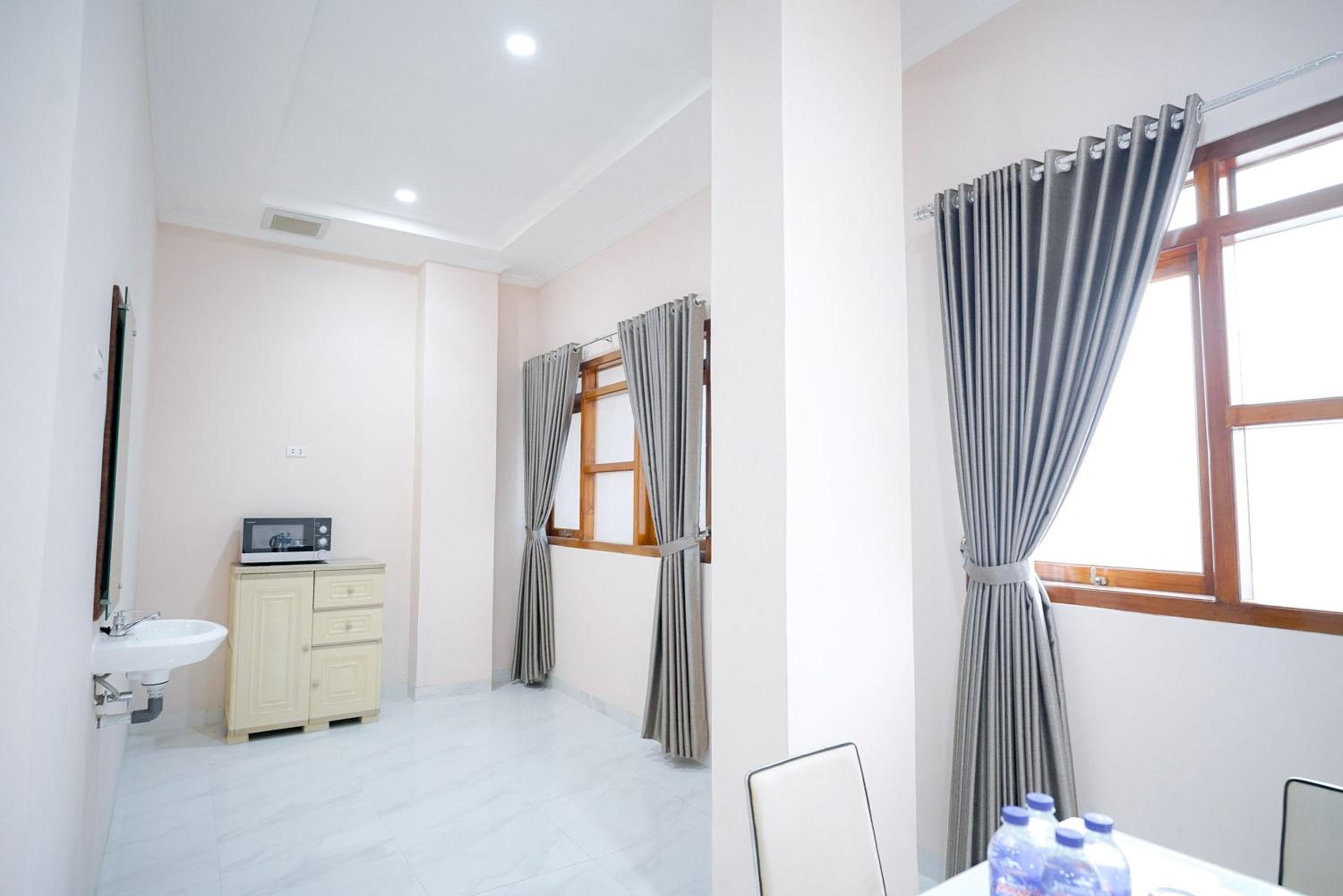 Suite - Photo 11