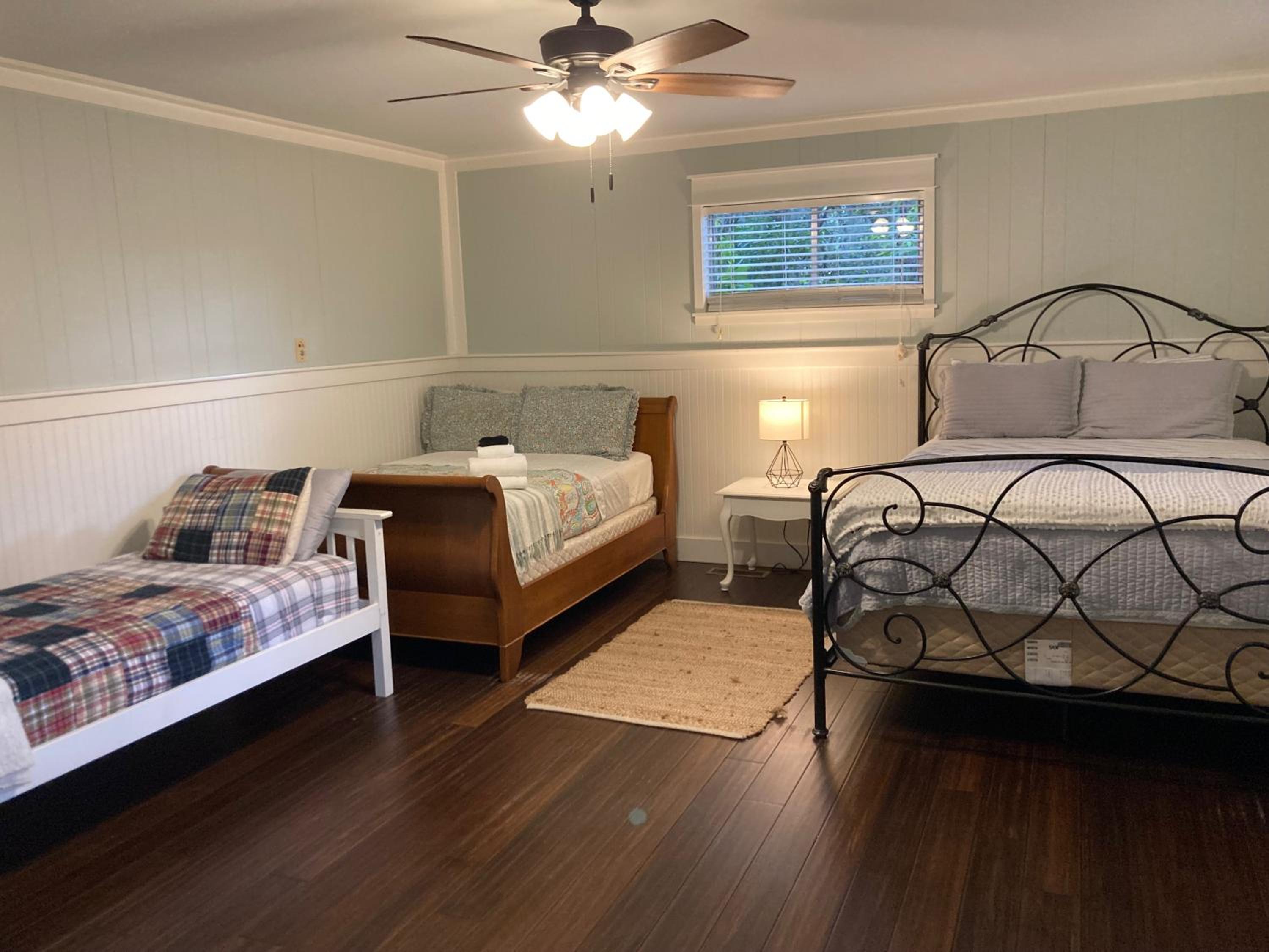 Four-Bedroom House photo 1