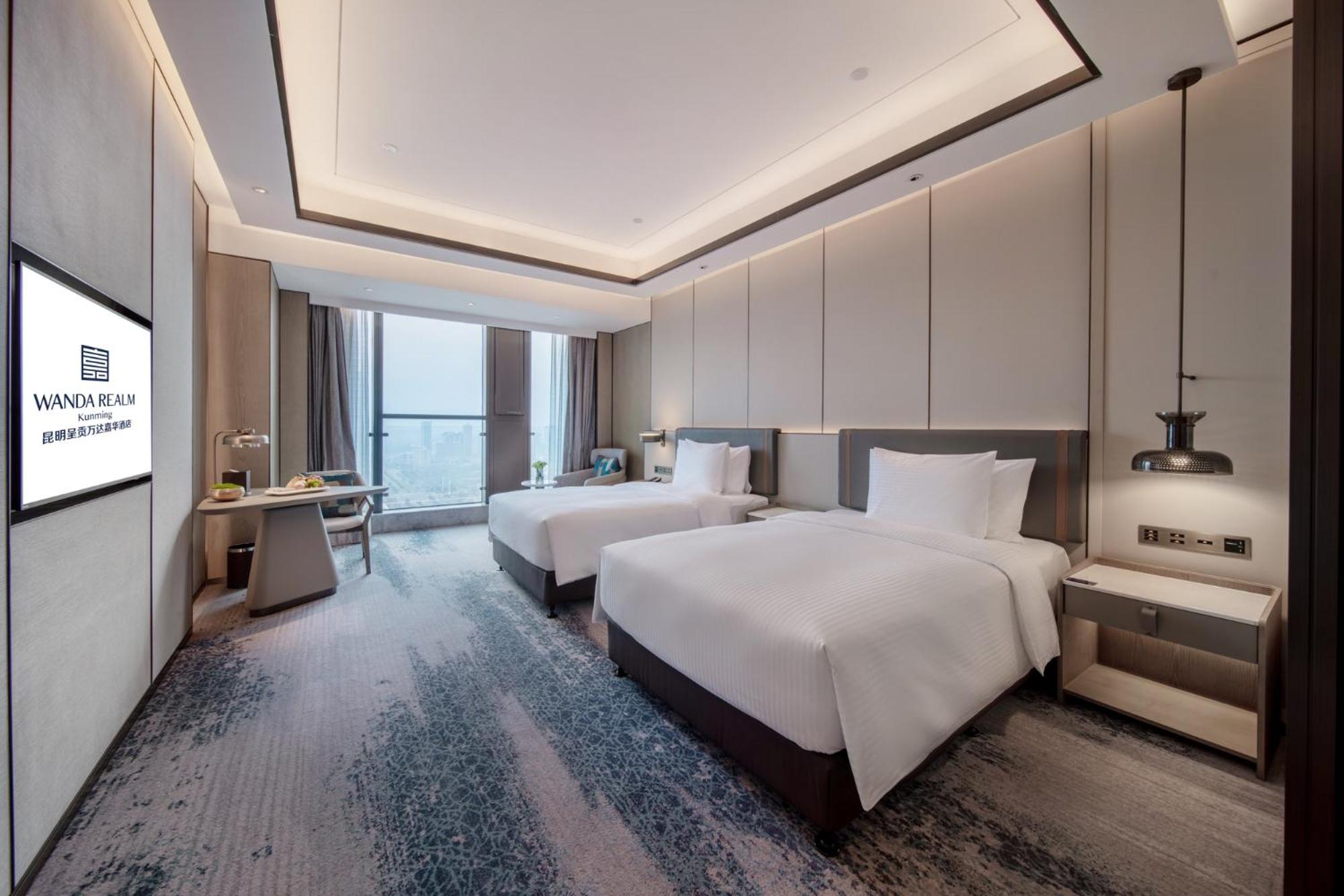 Superior Deluxe Twin Room photo 2