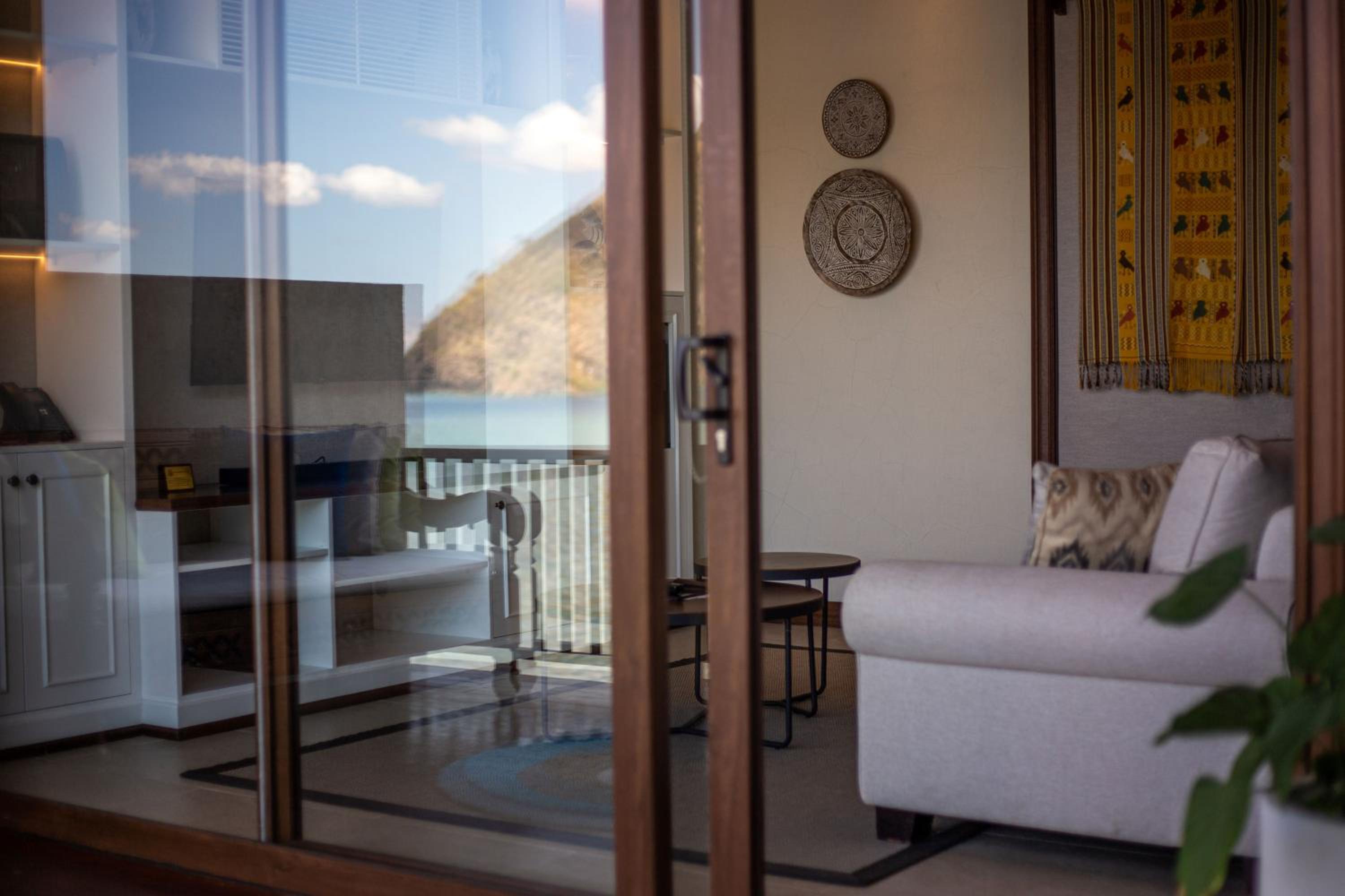 Honeymoon Residence with Free Exclusive Benefit - Photo 5