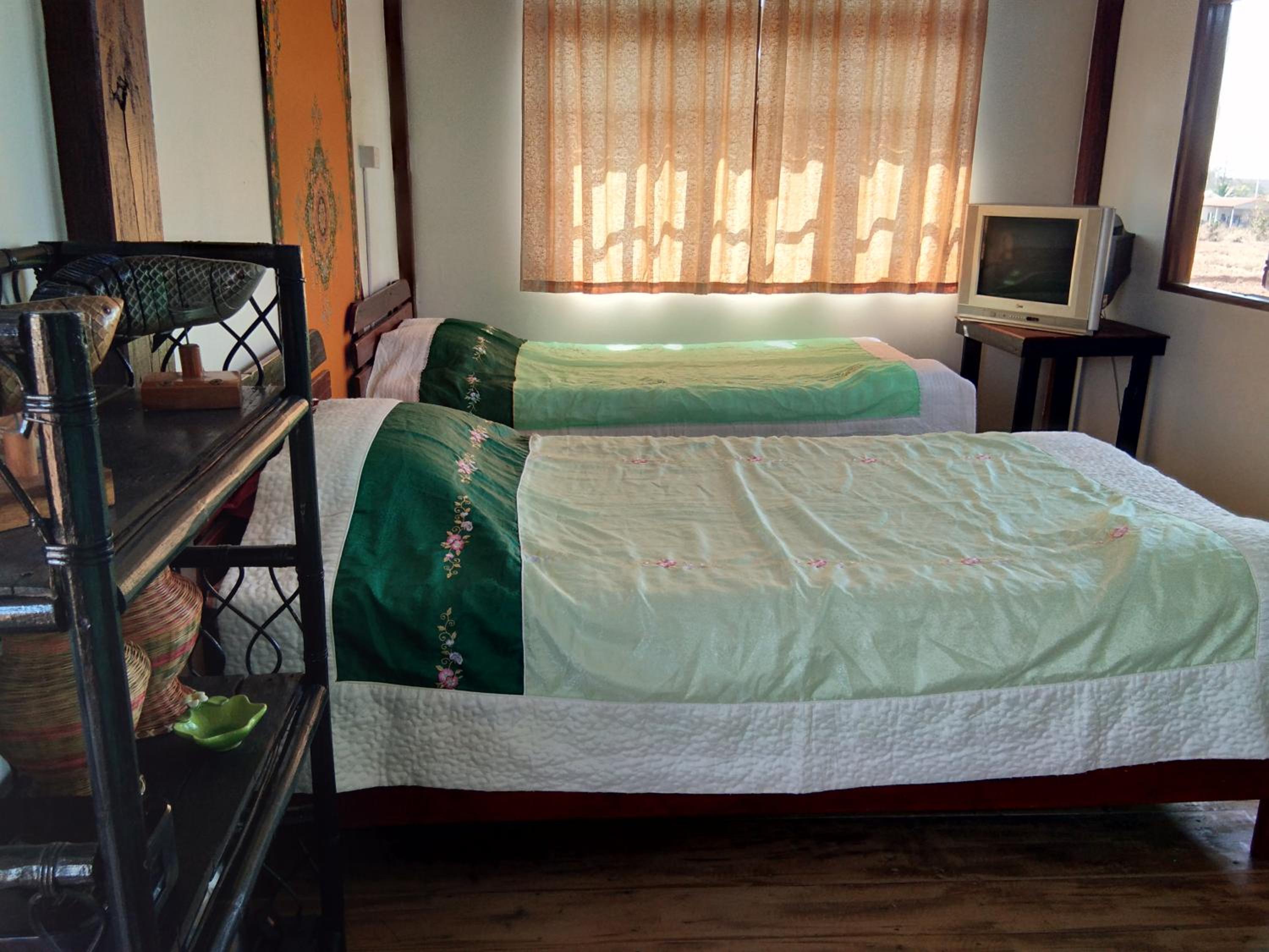 Twin Room - Photo 1