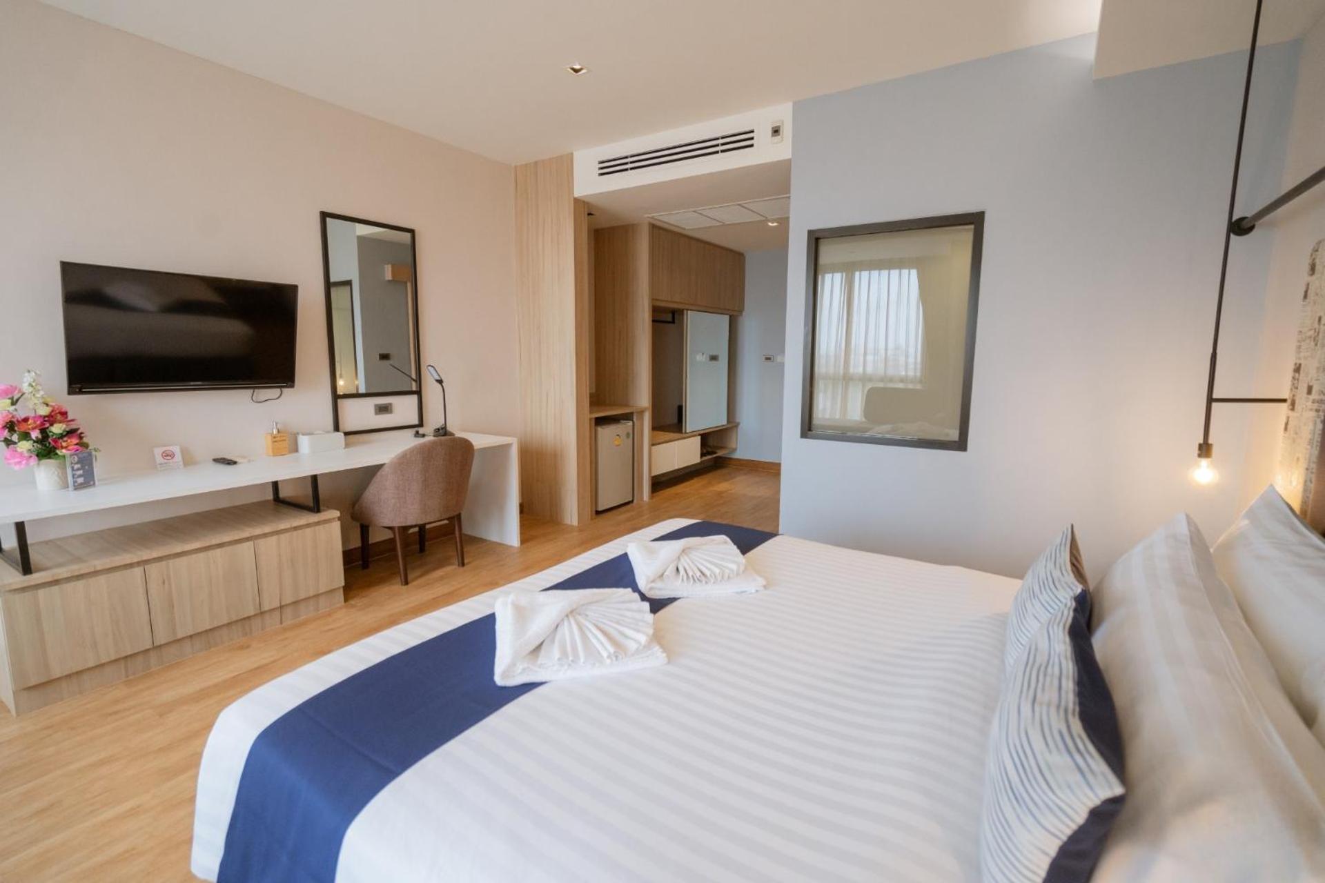 Deluxe Double Suite Room - Photo 5
