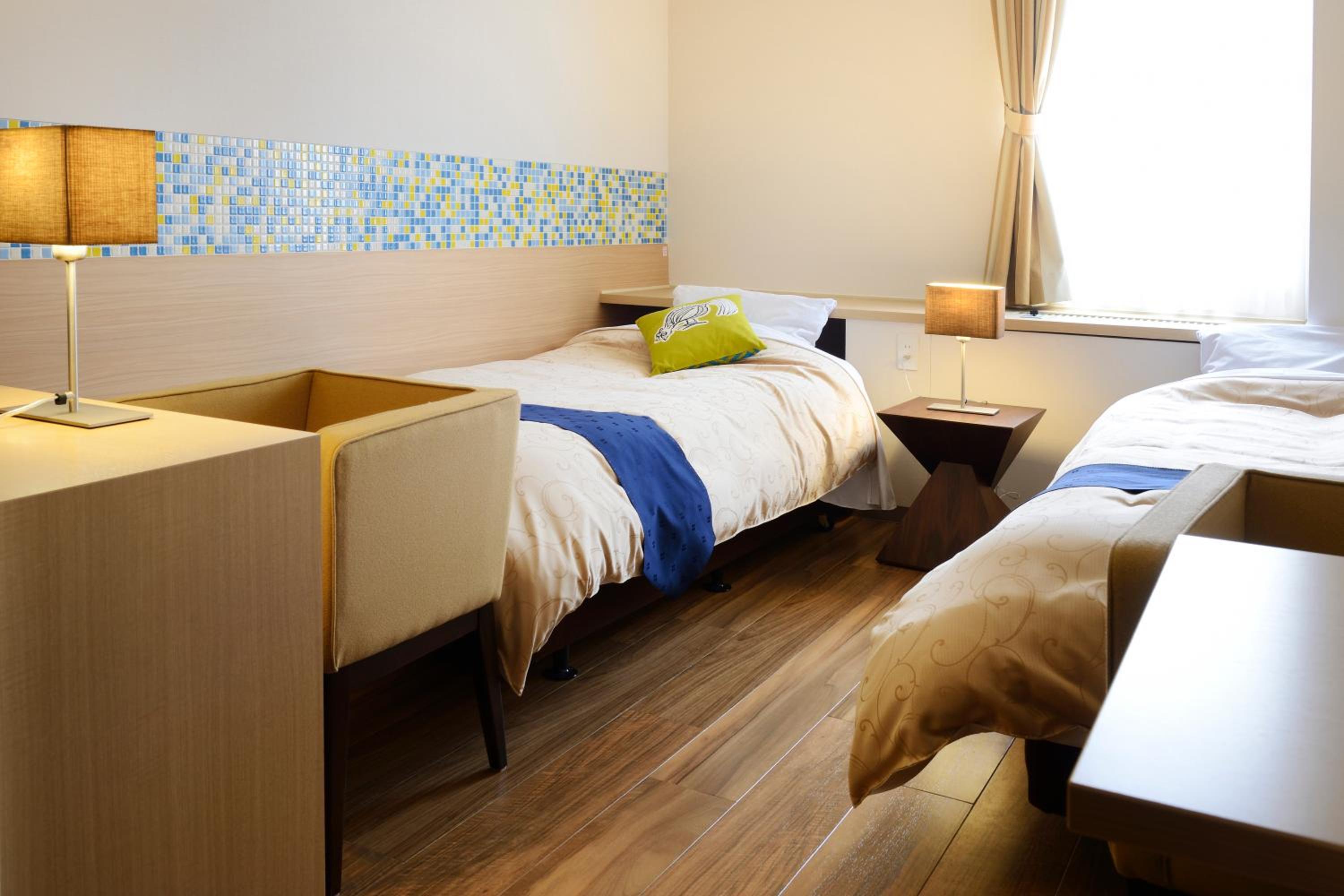 Twin Room - Non Smoking - Photo 4