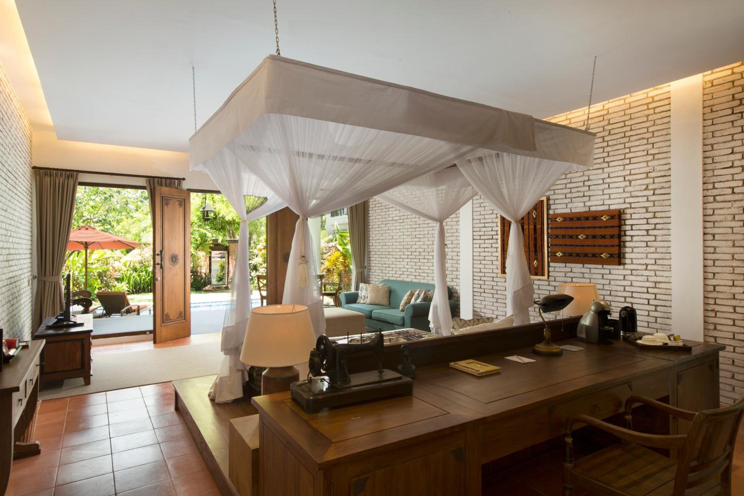 Duplex Pool Residence with Free Exclusive Benefit - Photo 4