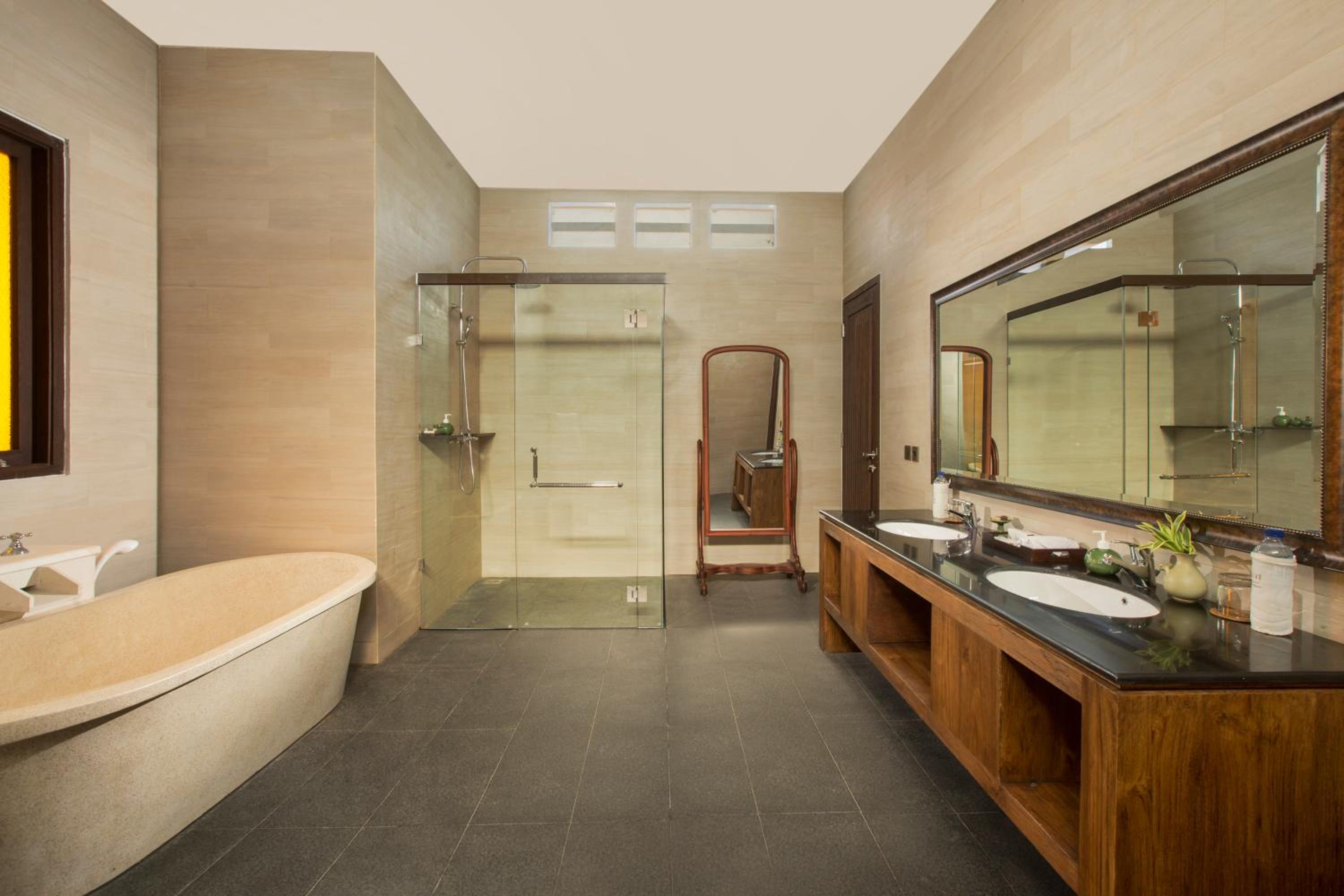 Duplex Pool Residence with Free Exclusive Benefit - Photo 5