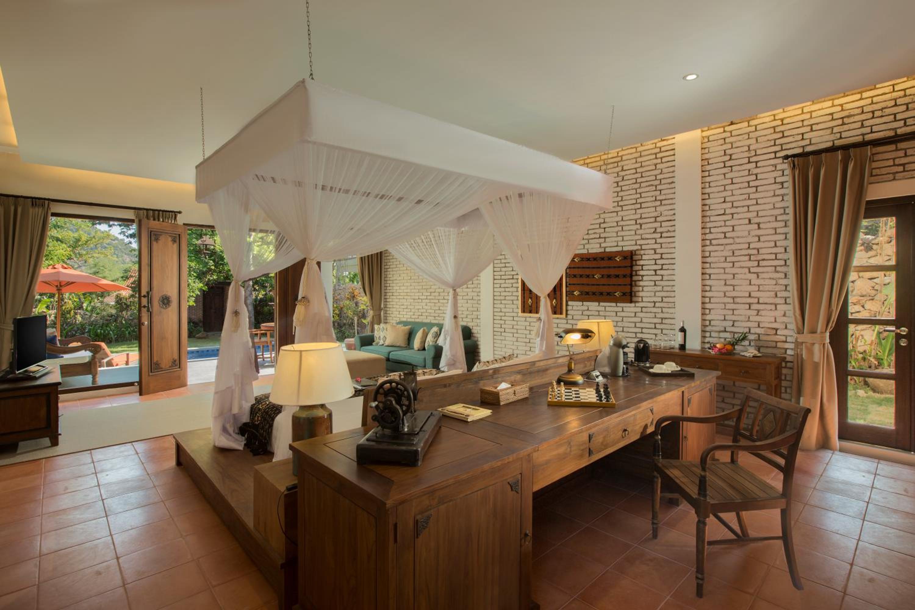 Duplex Pool Residence with Free Exclusive Benefit - Photo 3