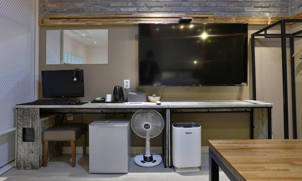 Suite - Photo 2