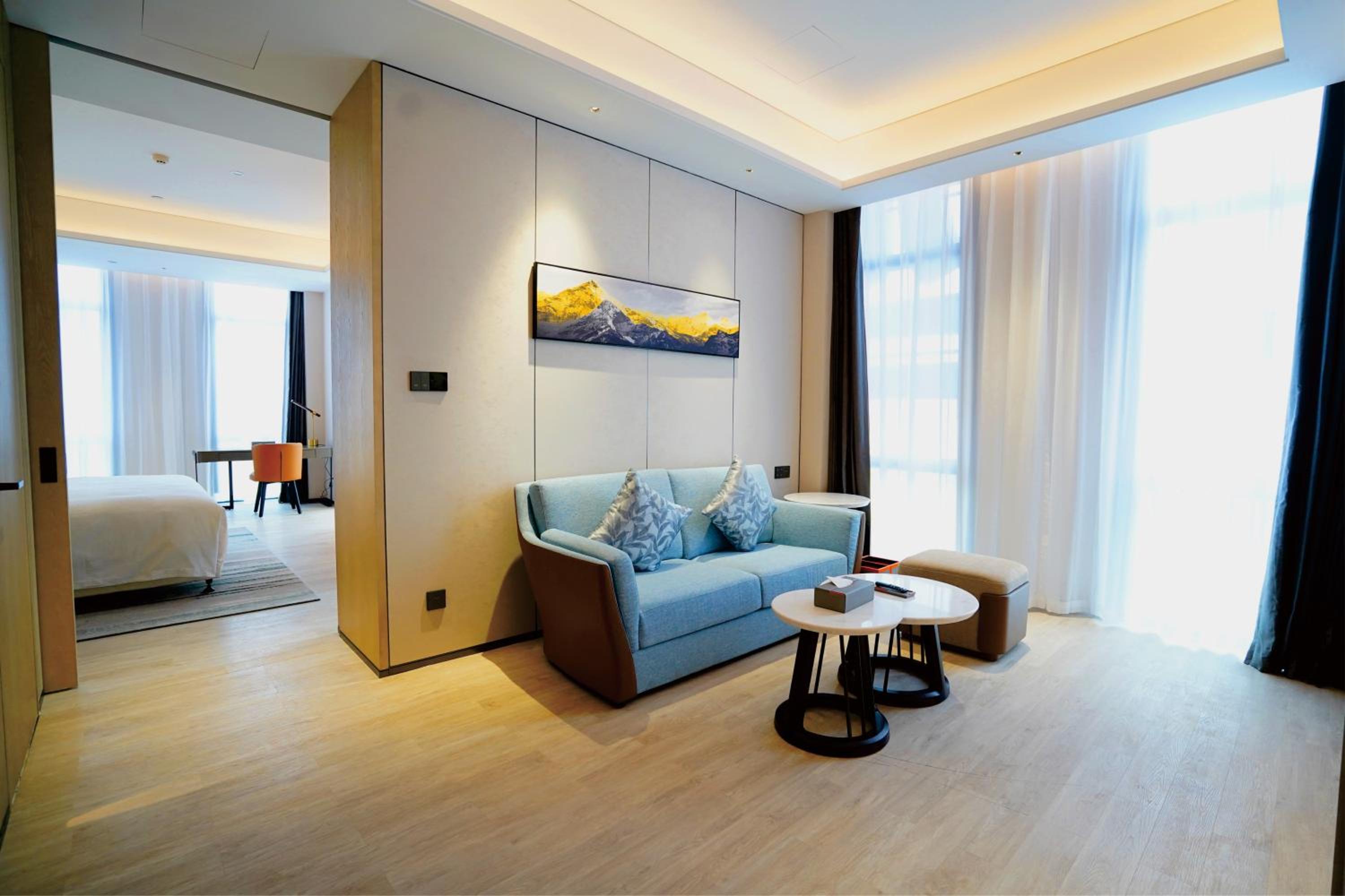 Deluxe King Suite, Non-Smoking - Photo 1