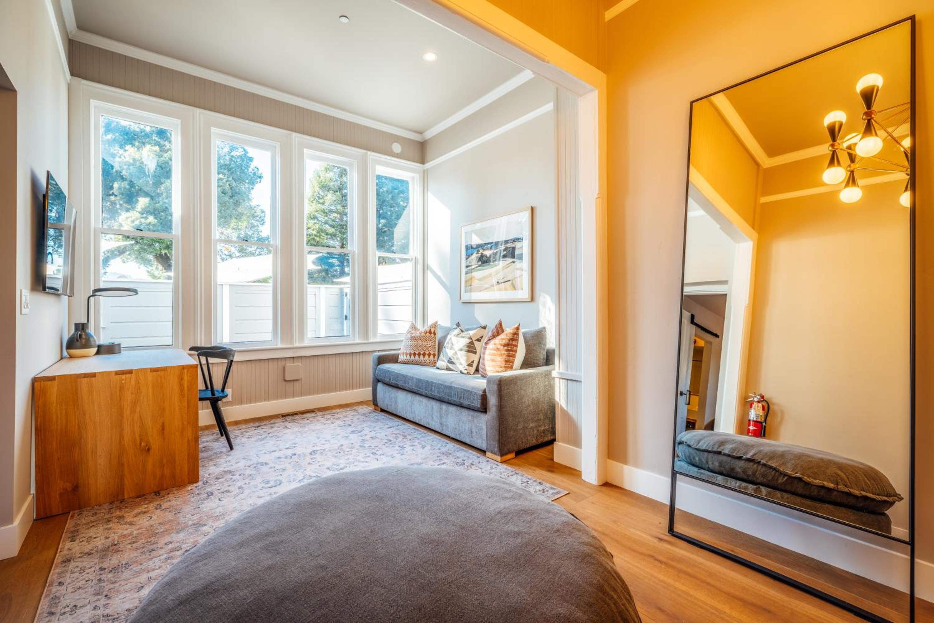One-Bedroom Suite photo 3
