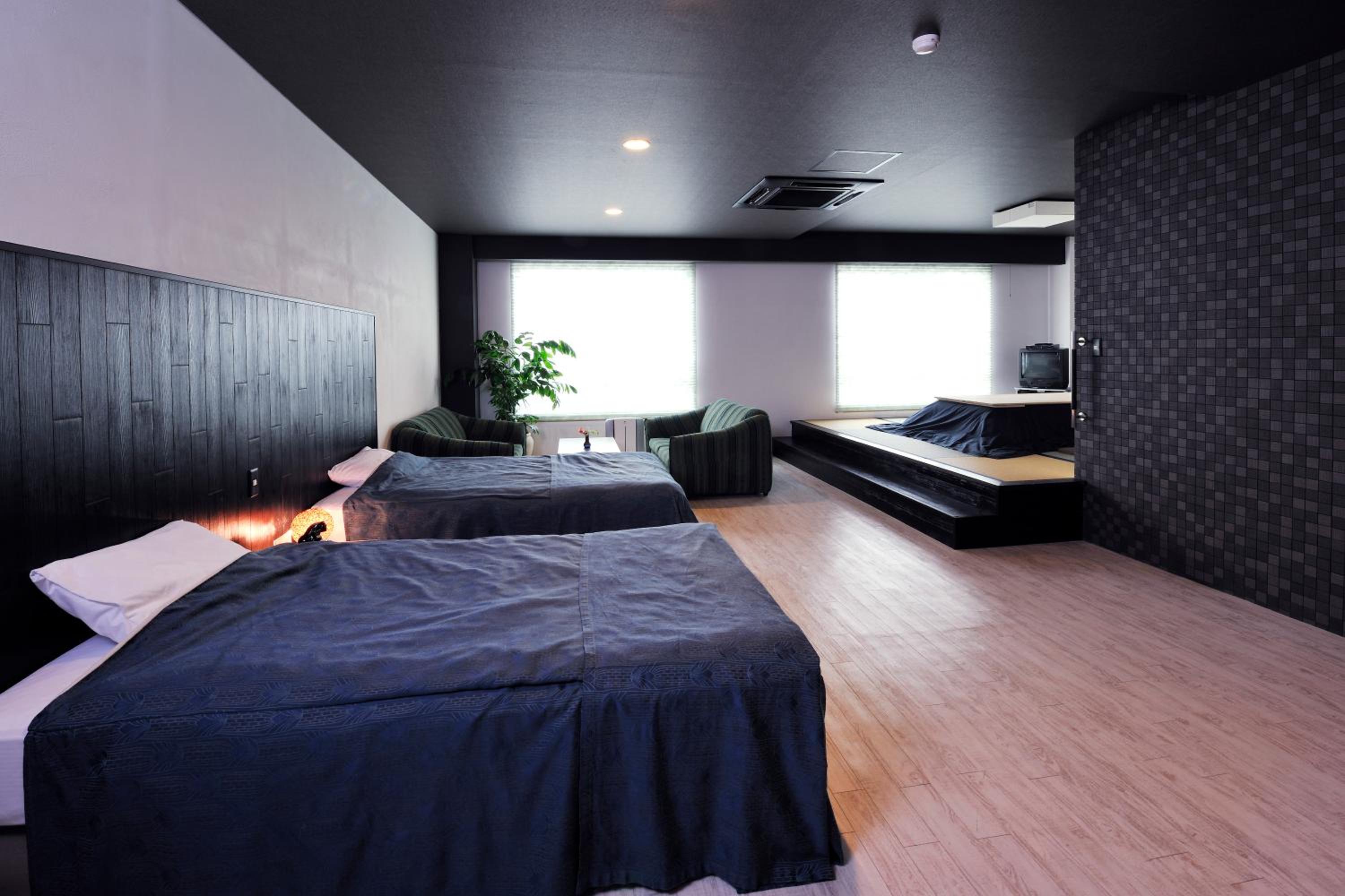 Two-Bedroom Suite - Photo 1