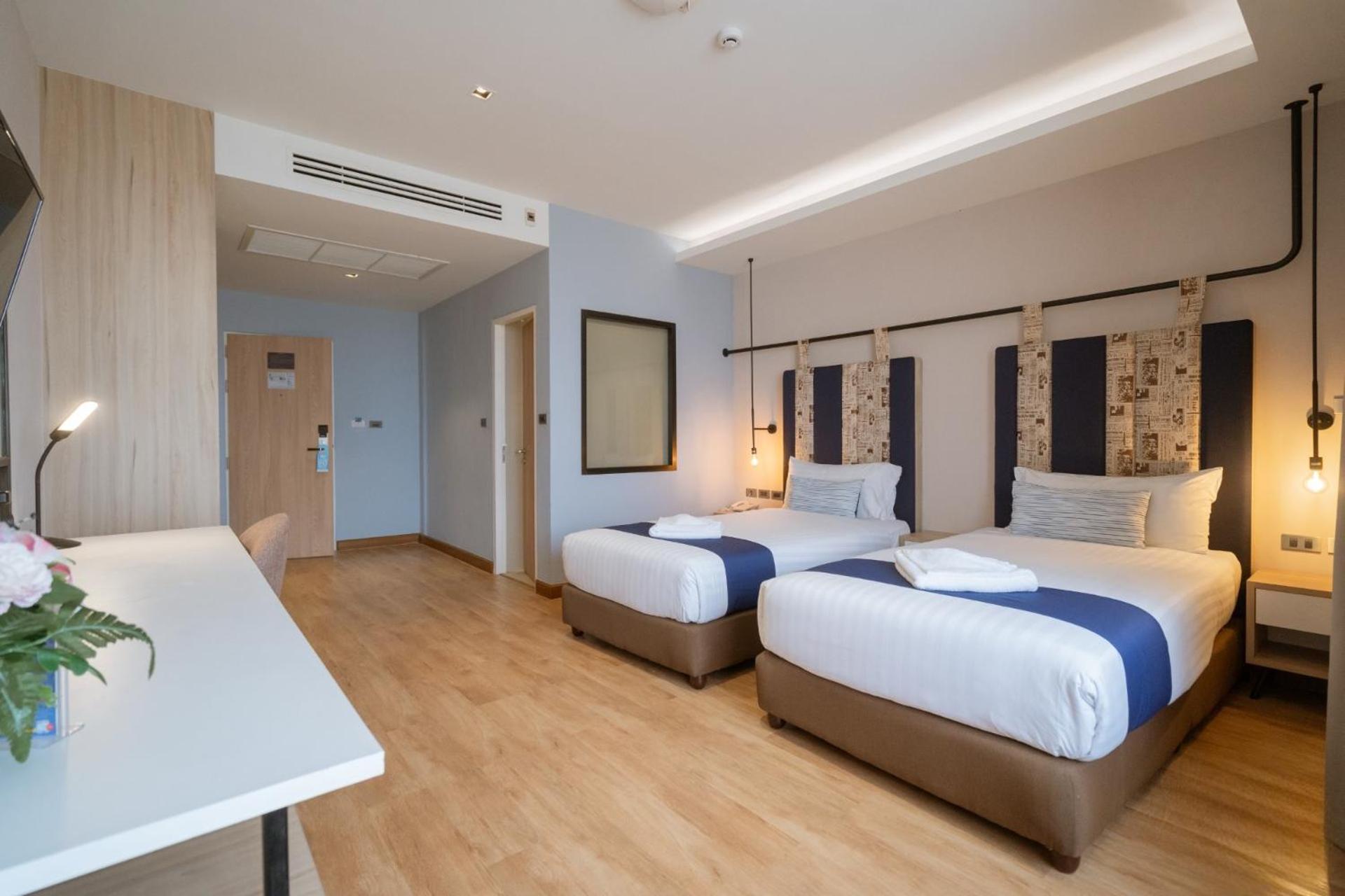 Deluxe Twin Suite Room - Photo 11