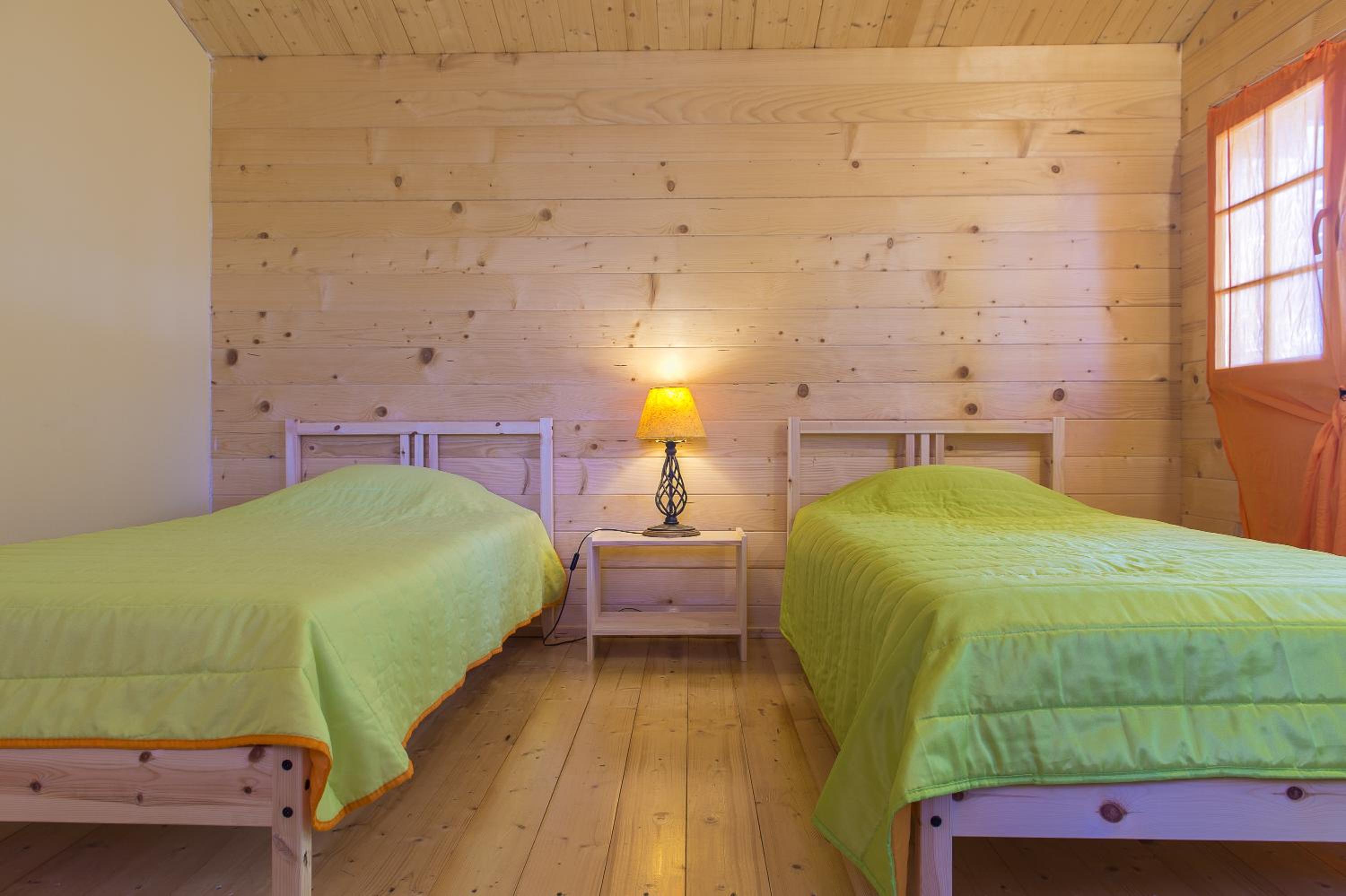 One-Bedroom Bungalow - Photo 1