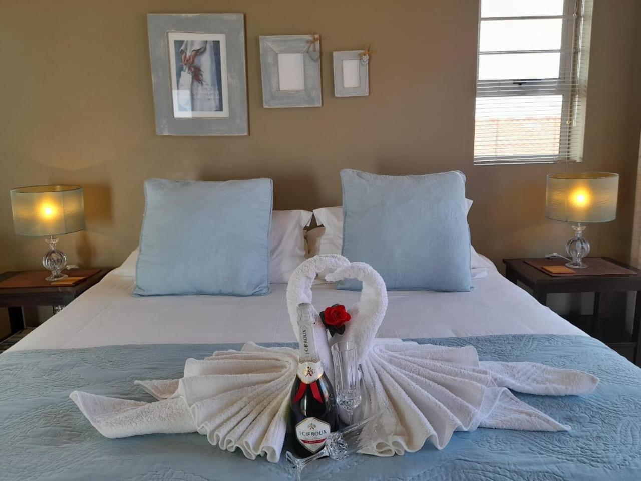 Double or Twin Room photo 1