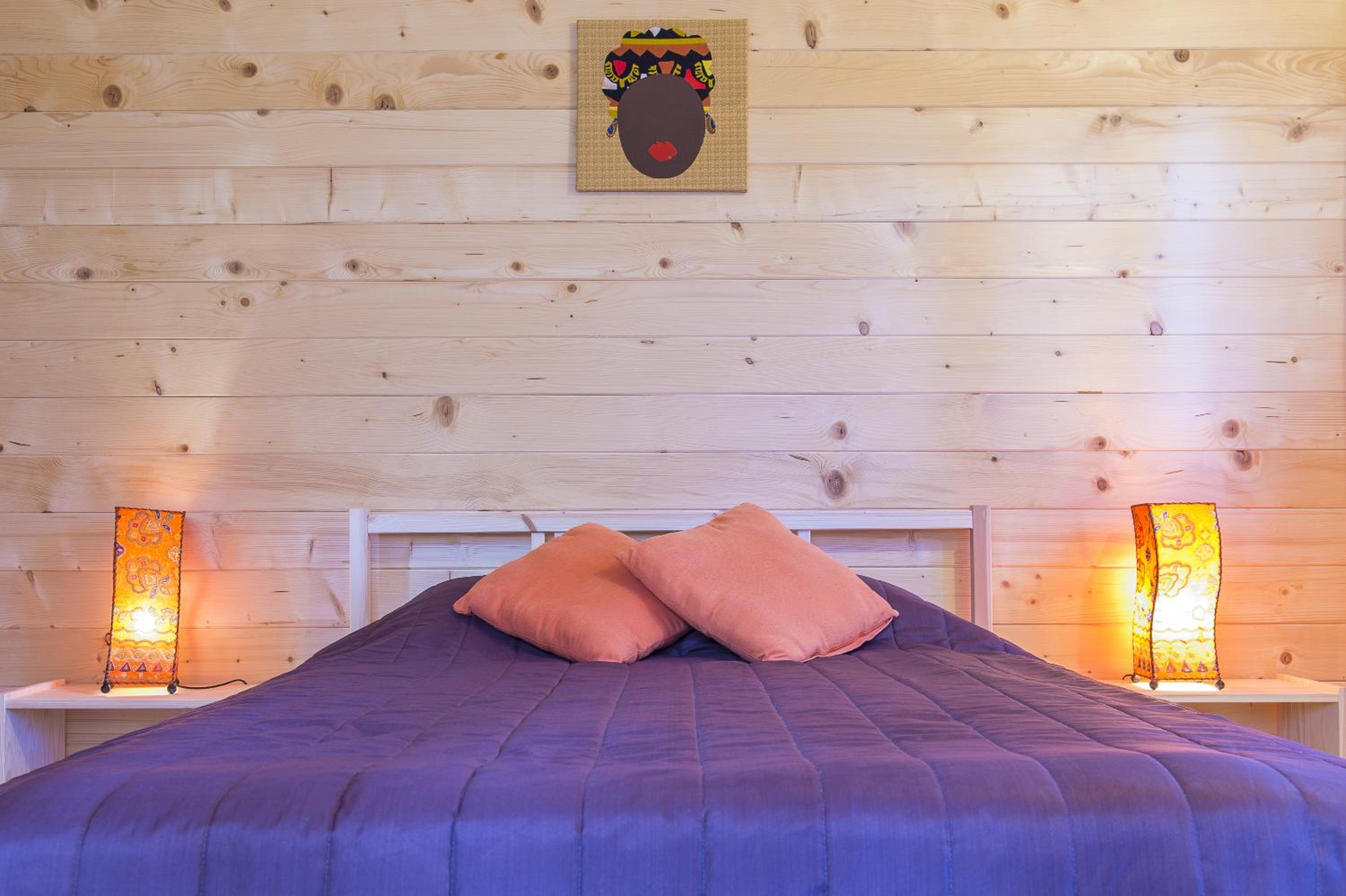 One-Bedroom Bungalow - Photo 10