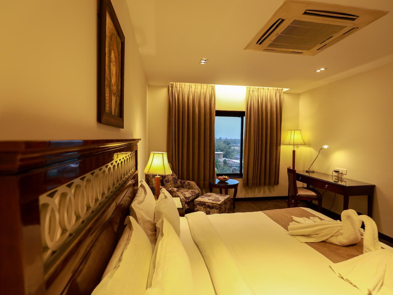 Deluxe Double or Twin Room