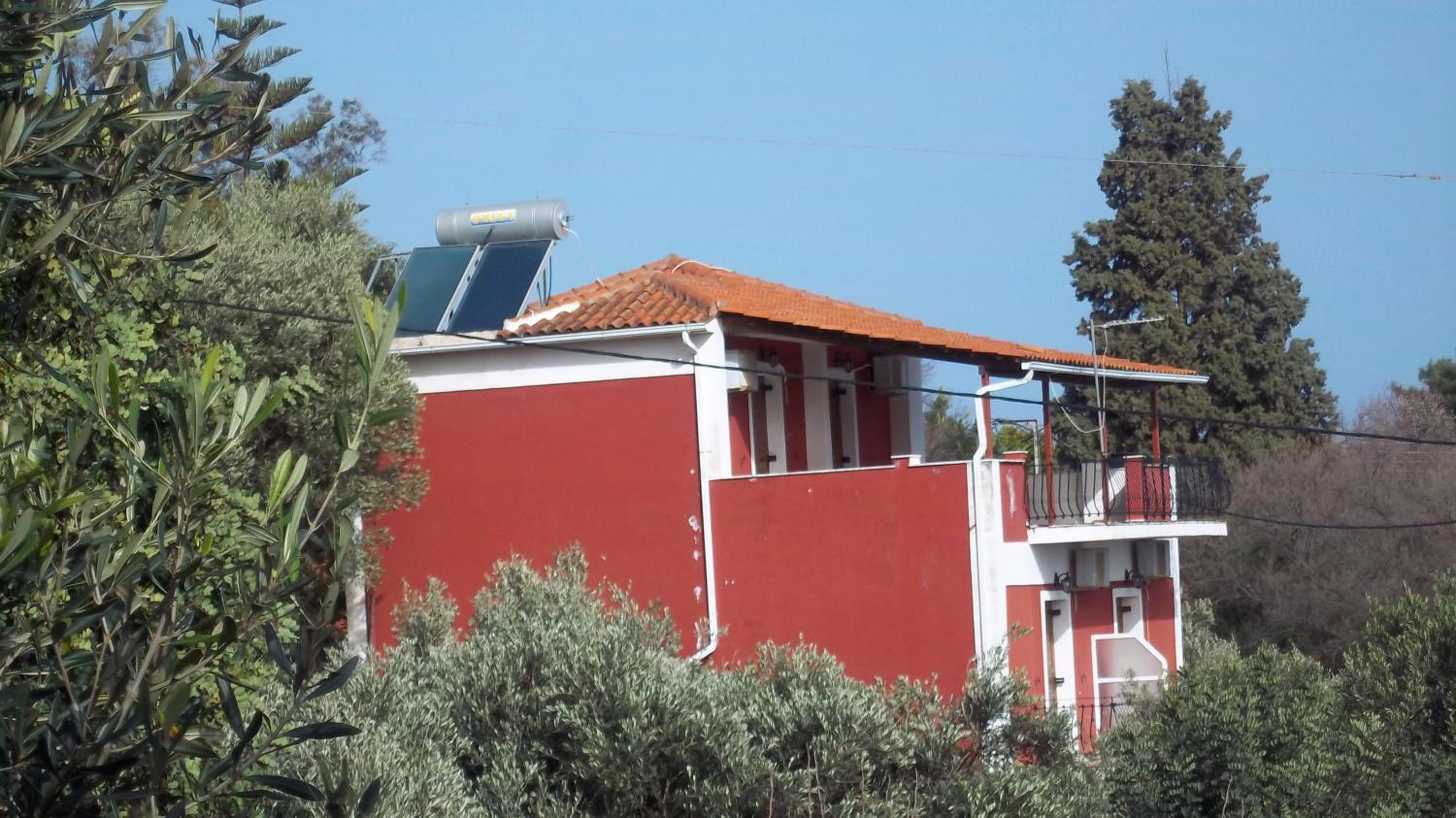Studio (2 Adults) with Sea View - Photo 6