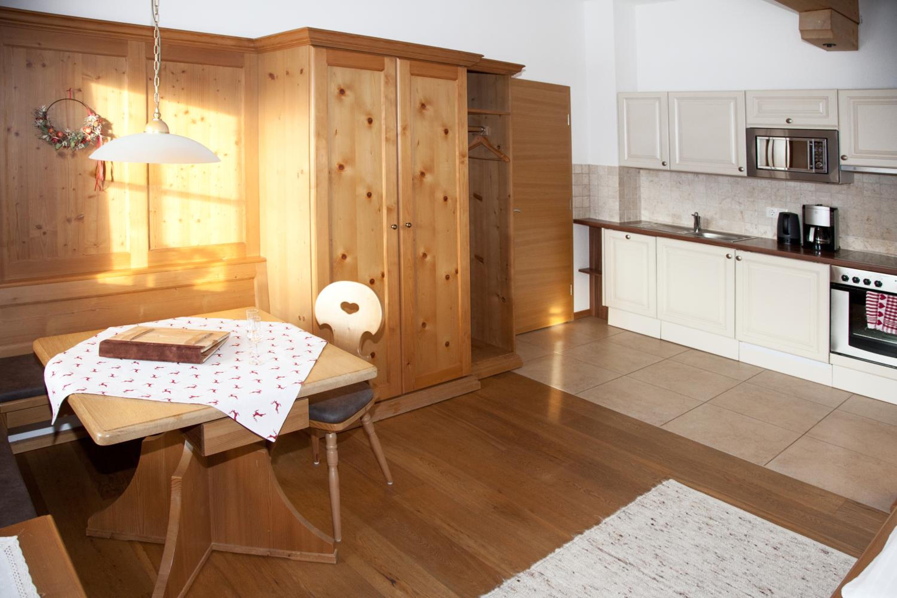 Studio Apartment photo 3