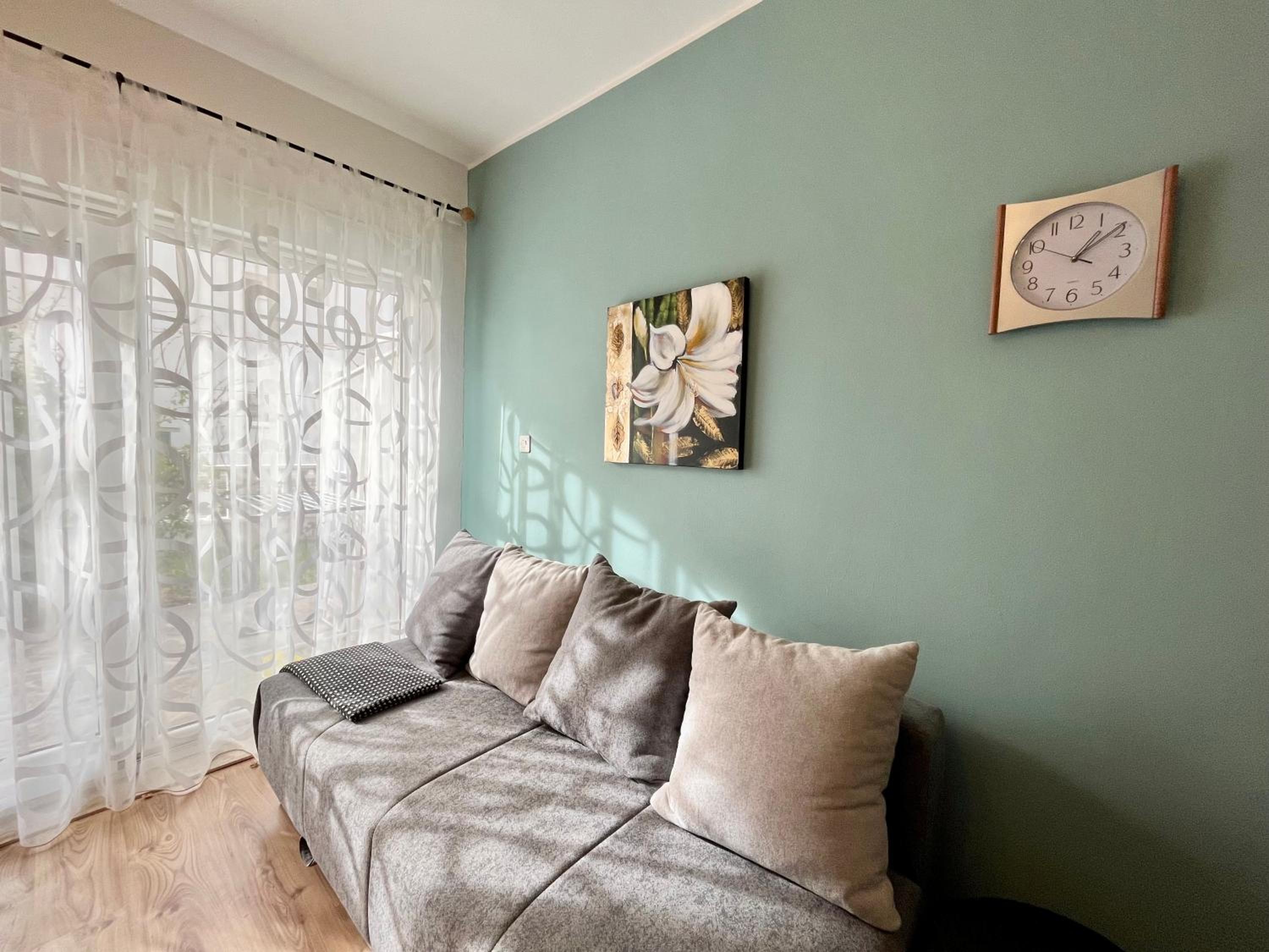 Deluxe Two-Bedroom Apartment