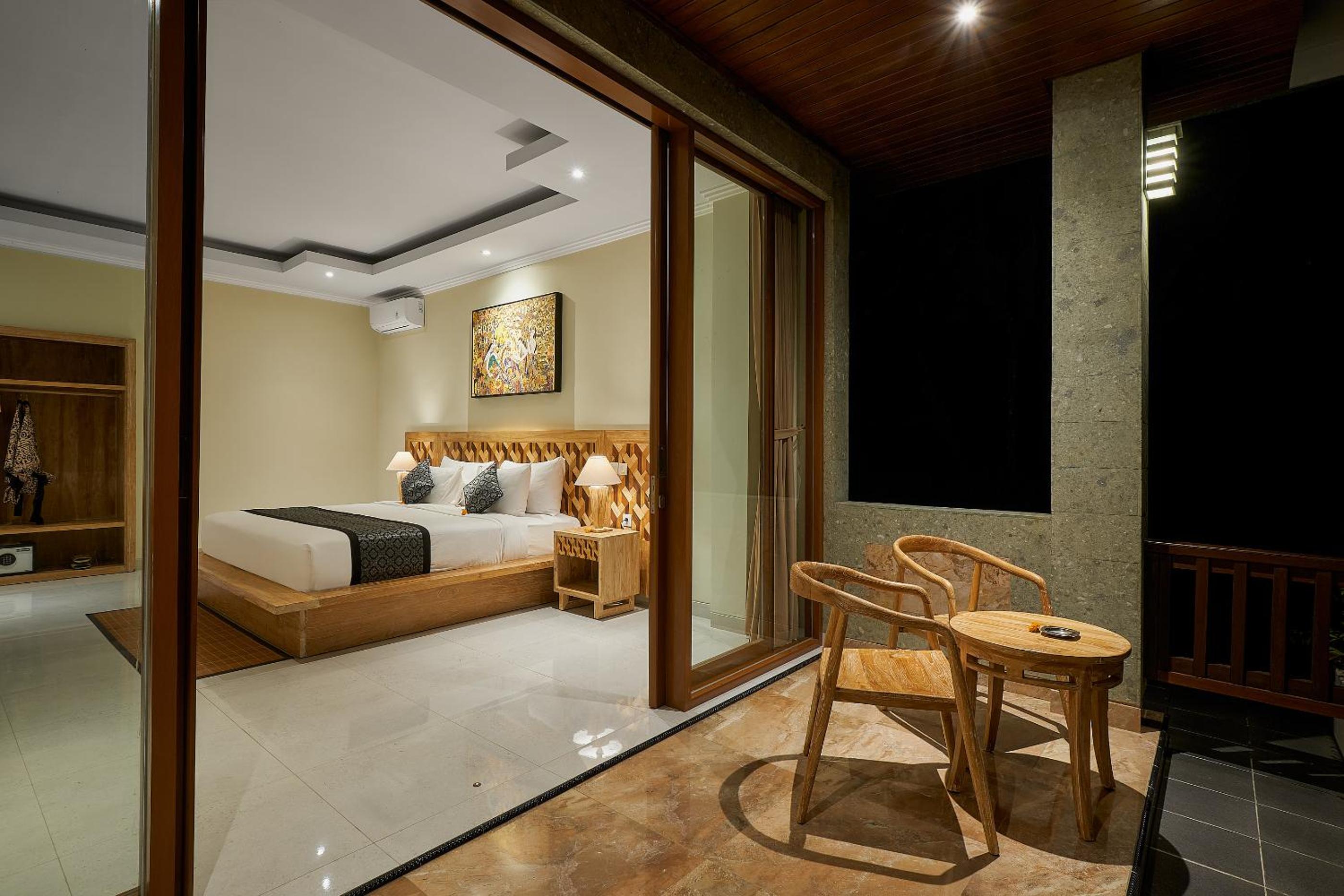 Deluxe Double Room - Photo 33