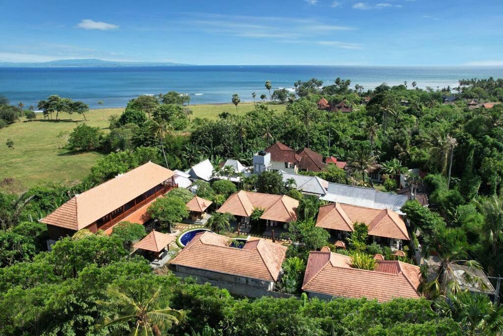 Villa with Private Pool photo 3