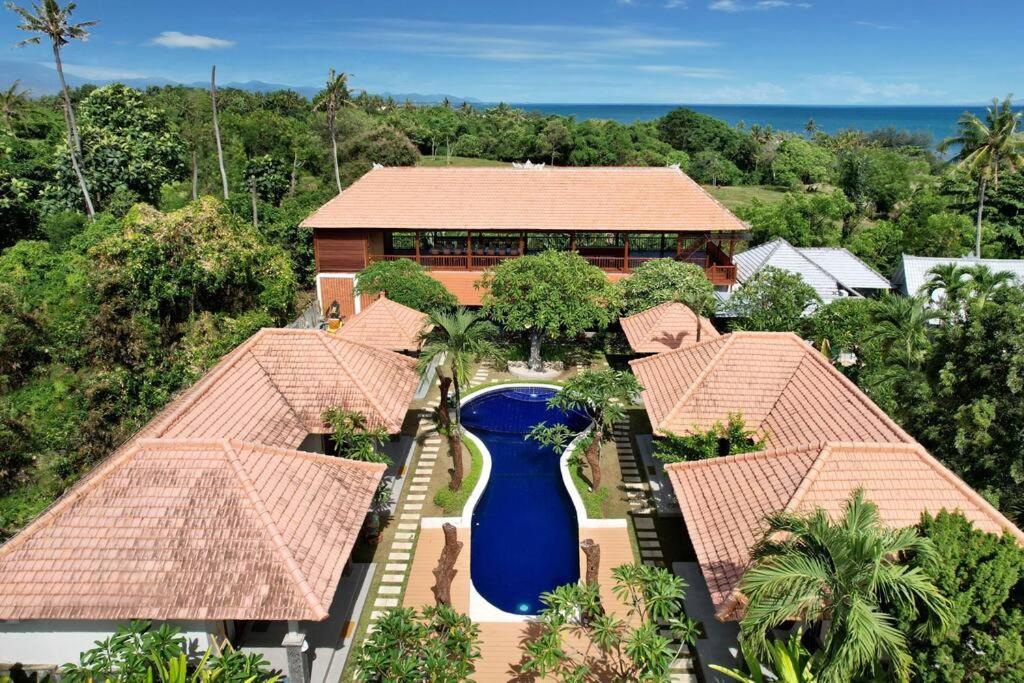Villa with Private Pool photo 2
