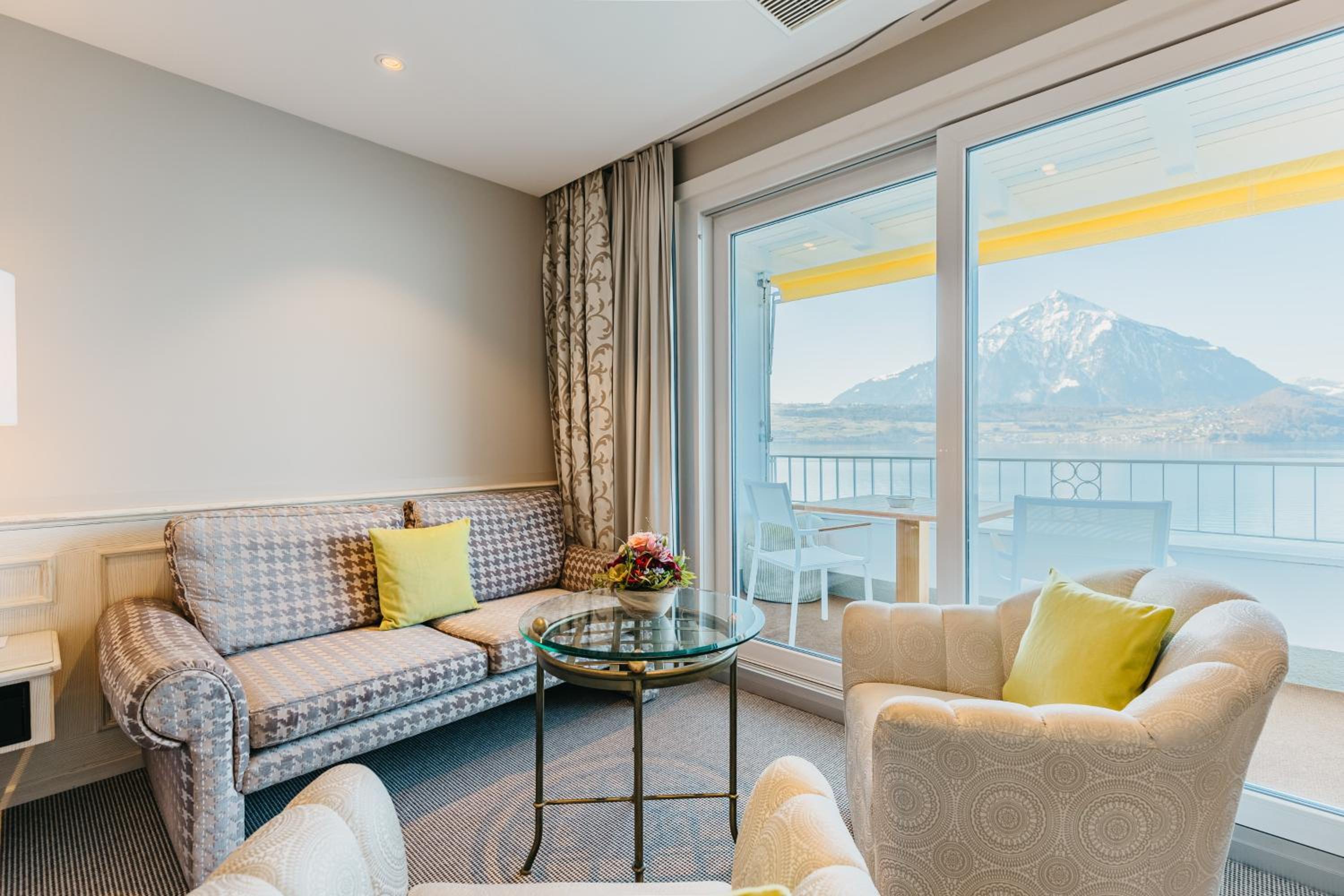Spiez Deluxe Room With Lake View photo 3