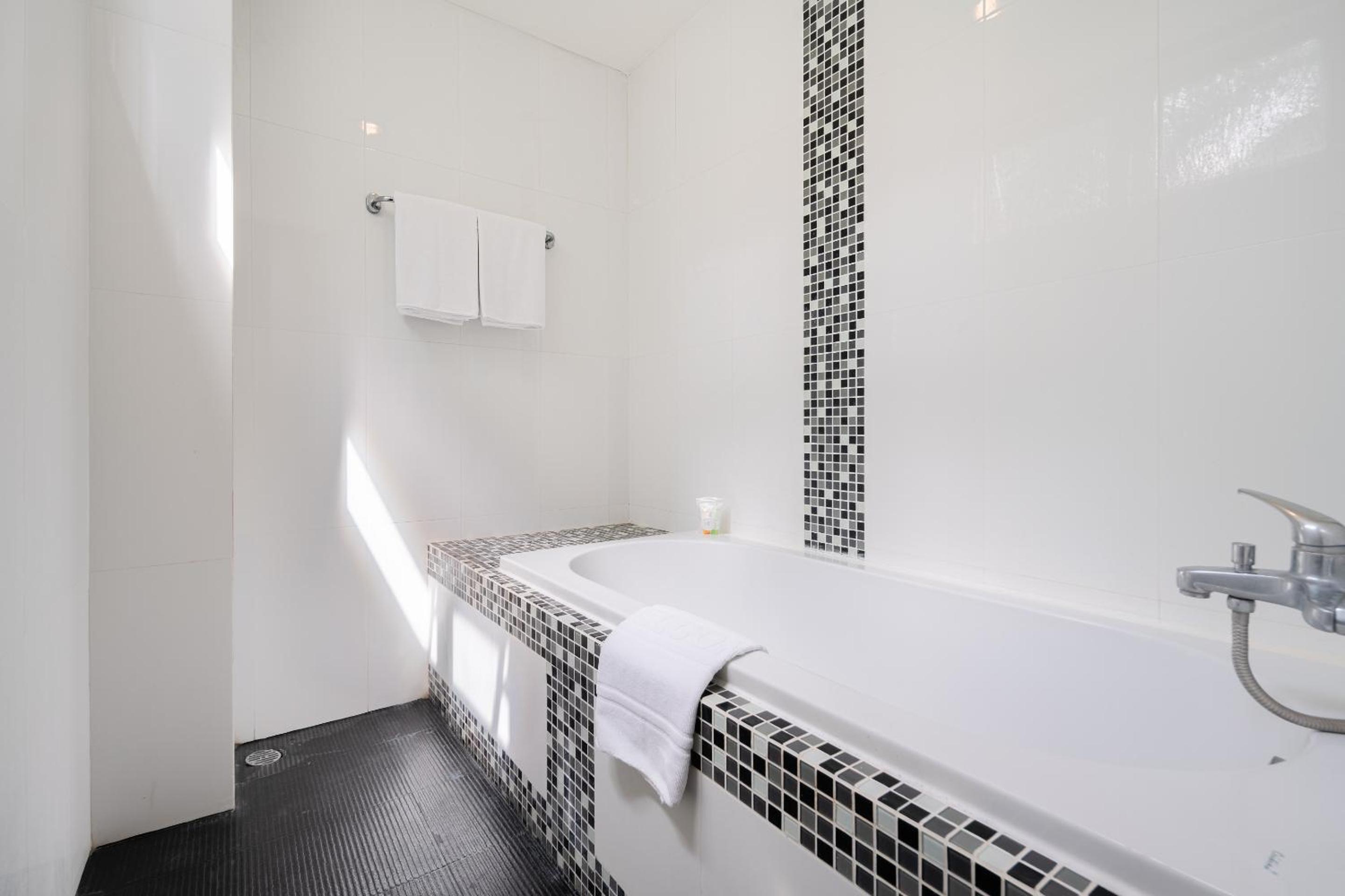 Three-Bedroom Suite photo 3