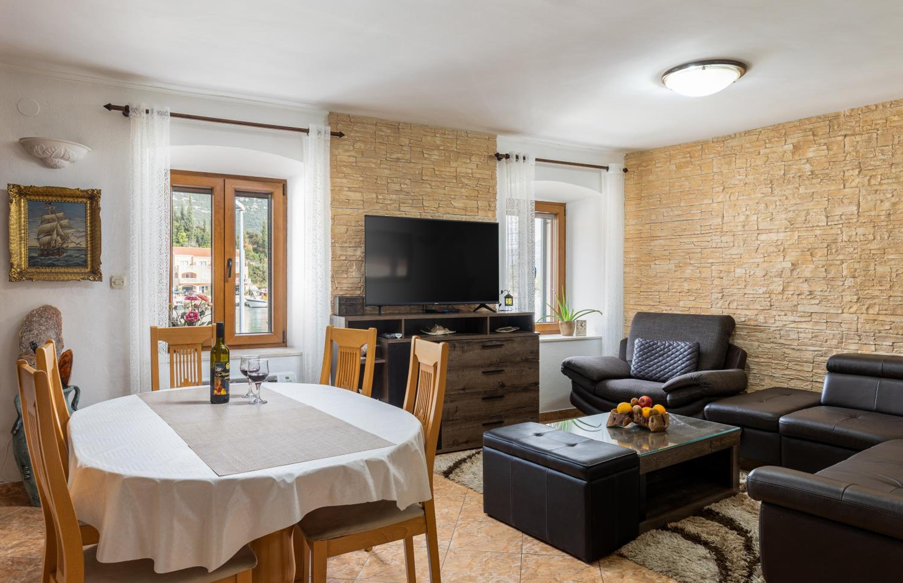 Two Bedroom Holiday Home with Terrace photo 1