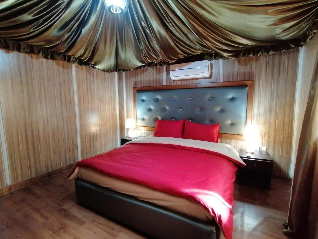 Deluxe Double Room - Photo 1