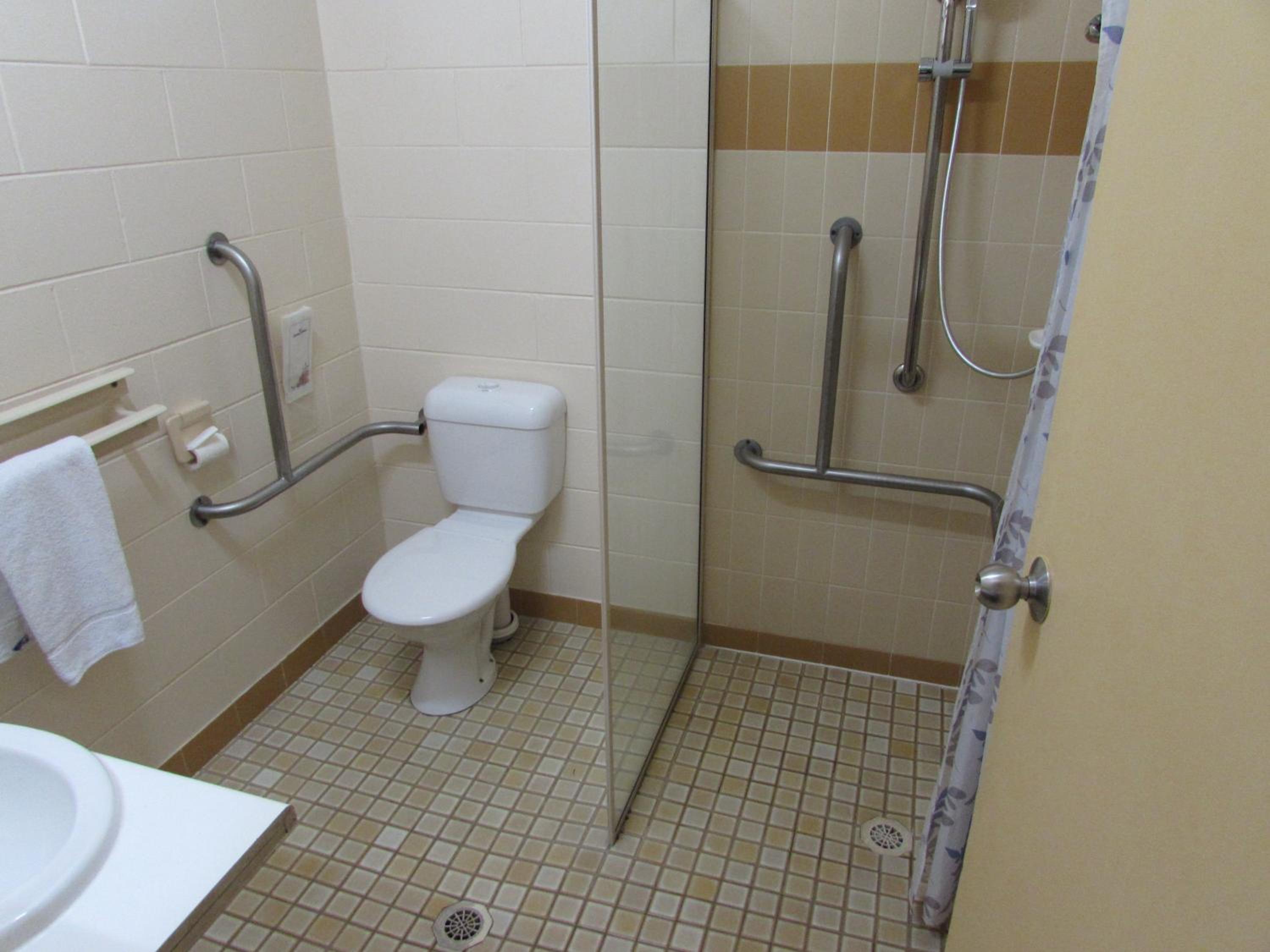 Standard Twin Room photo 2