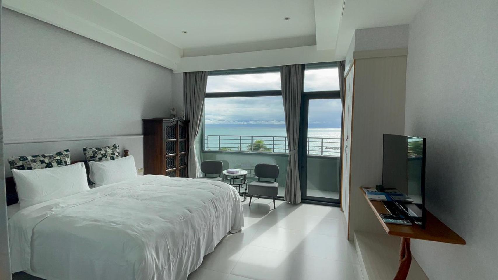 Superior Double Room with Sea View photo 2