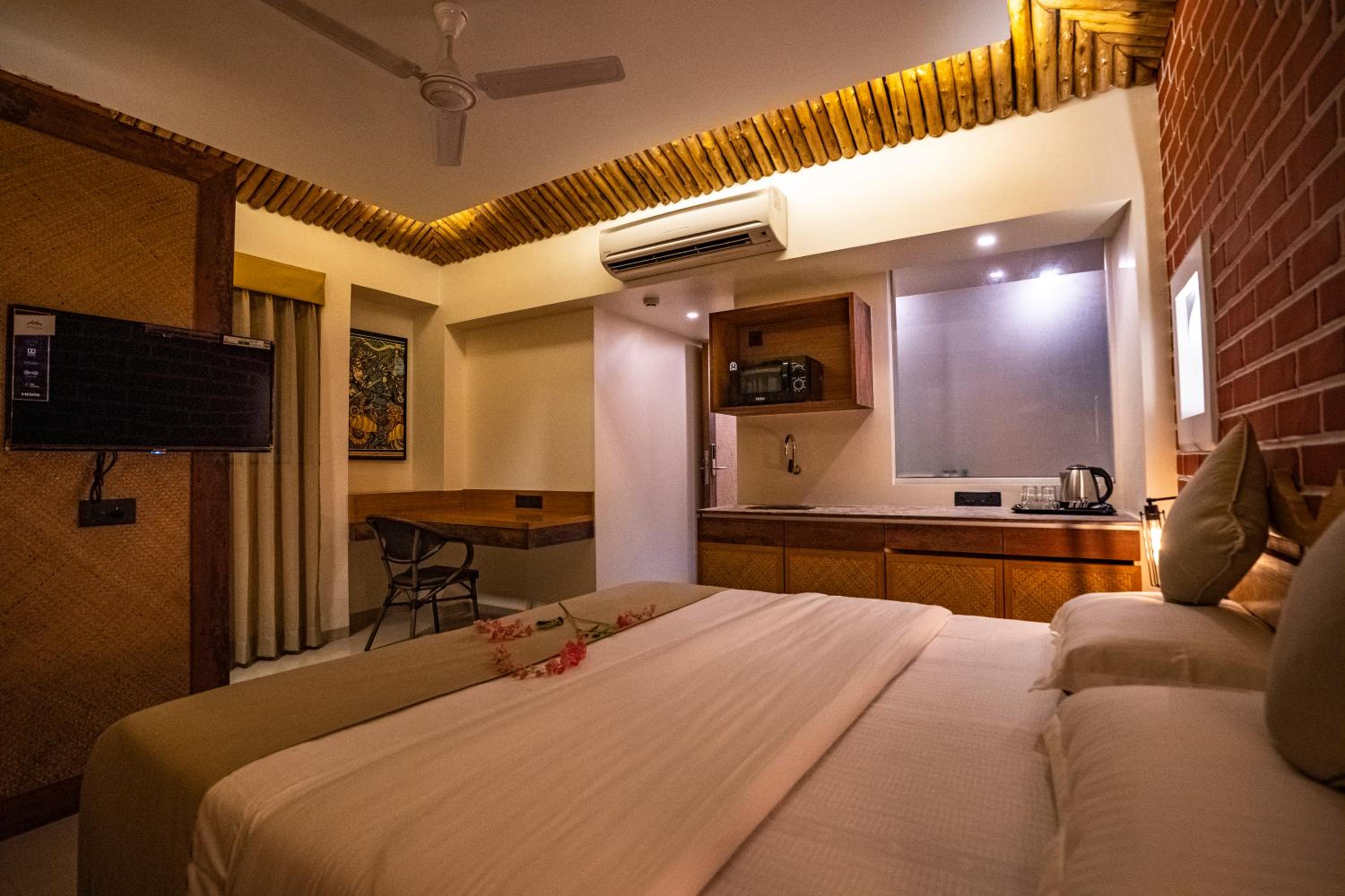 Deluxe Room - Photo 1