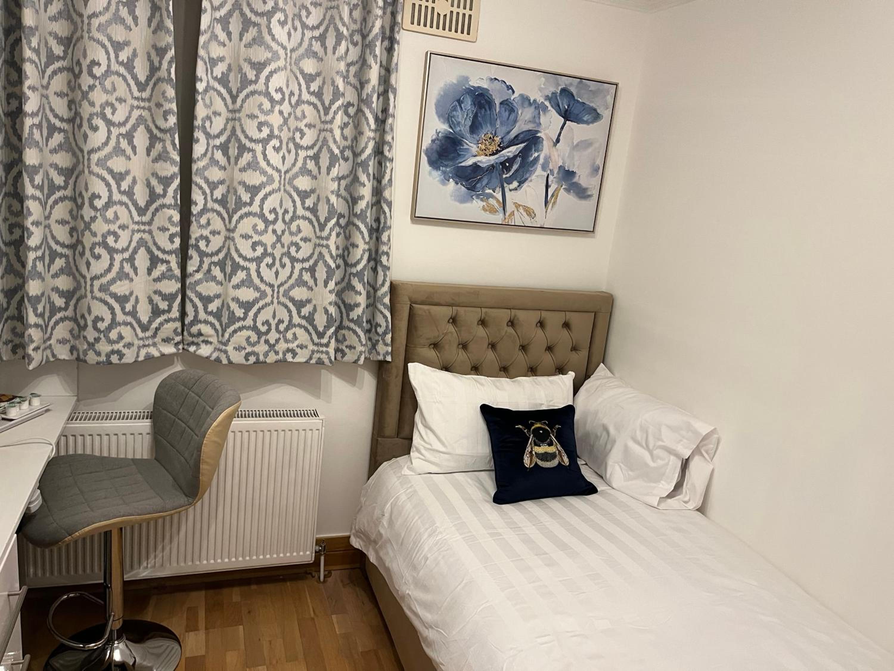 Deluxe Single Room