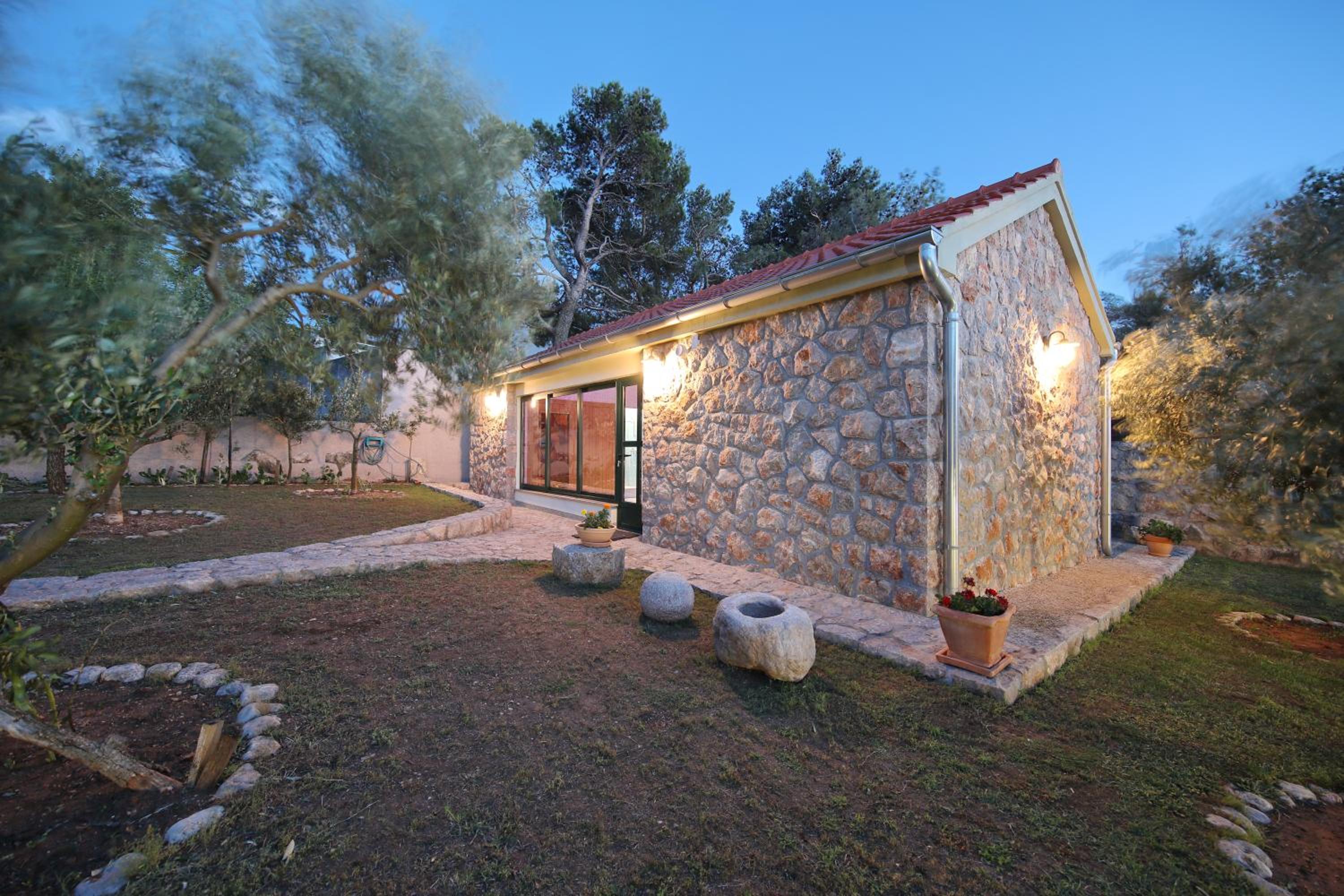 Three-Bedroom House photo 2