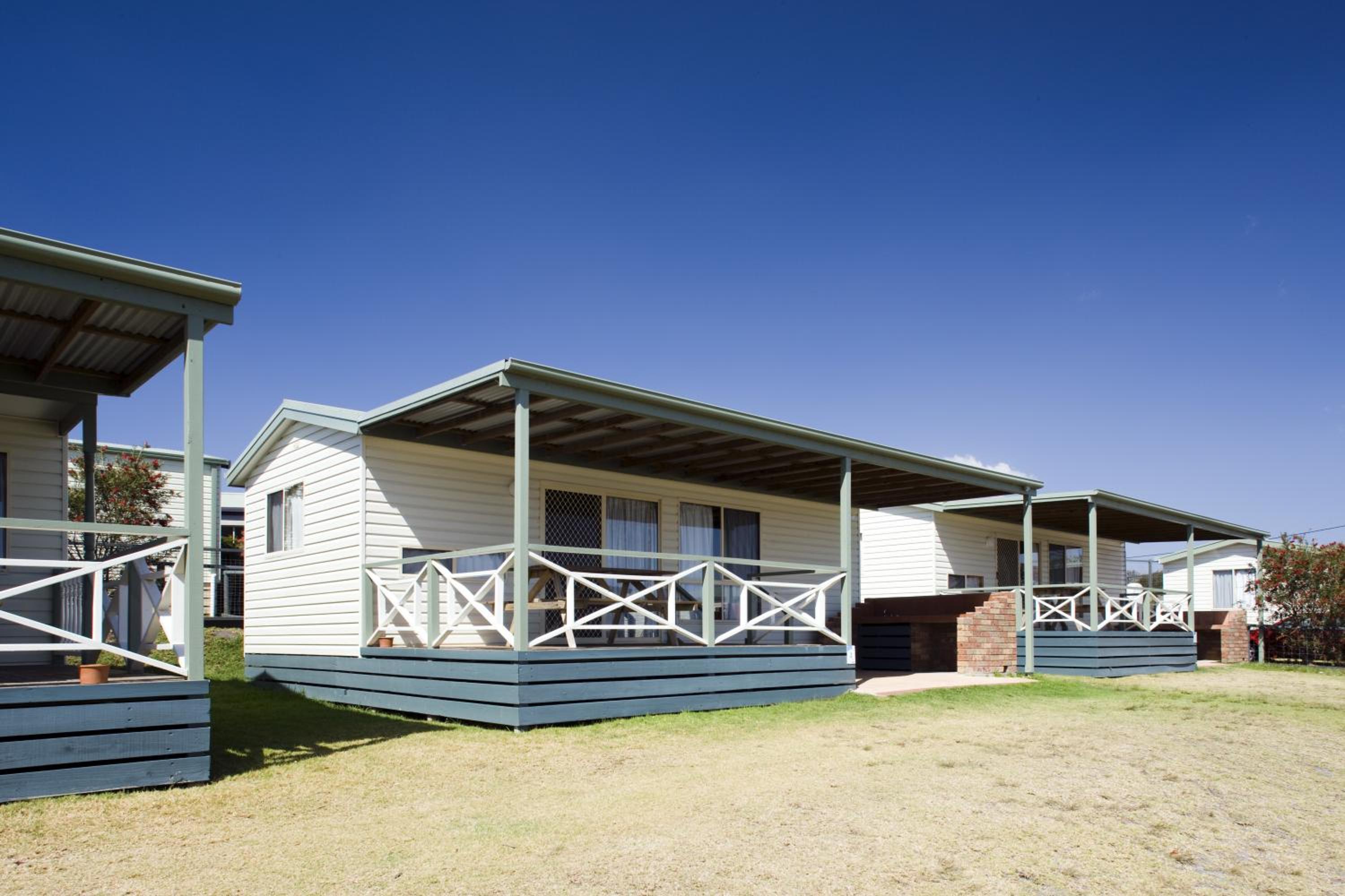Waterview Spa Villa - Photo 2