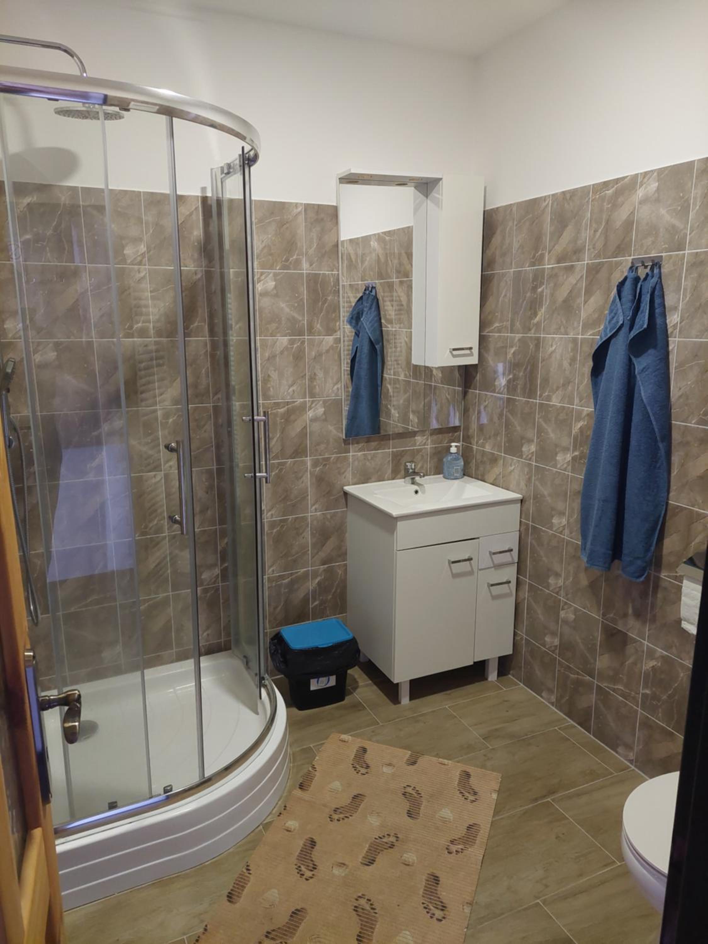 Quadruple Room with Mountain View photo 2