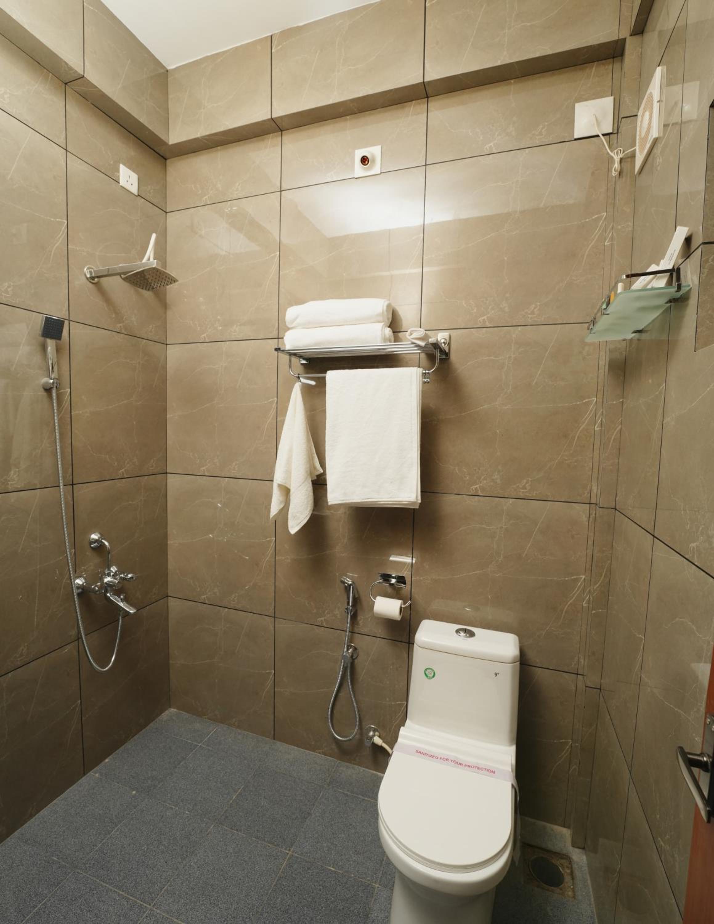 One-Bedroom Apartment - Photo 7