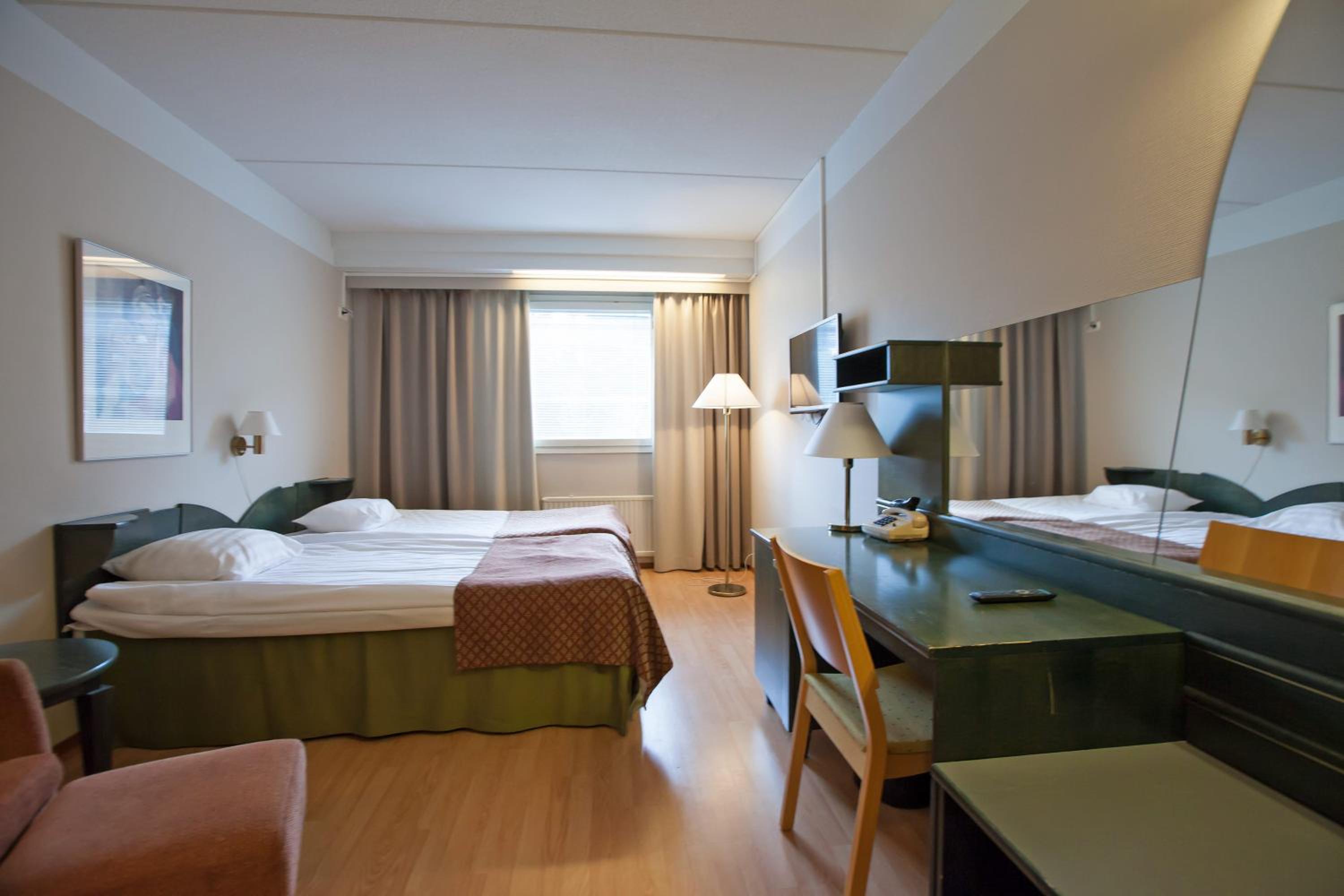 Economy Twin Room - Photo 1