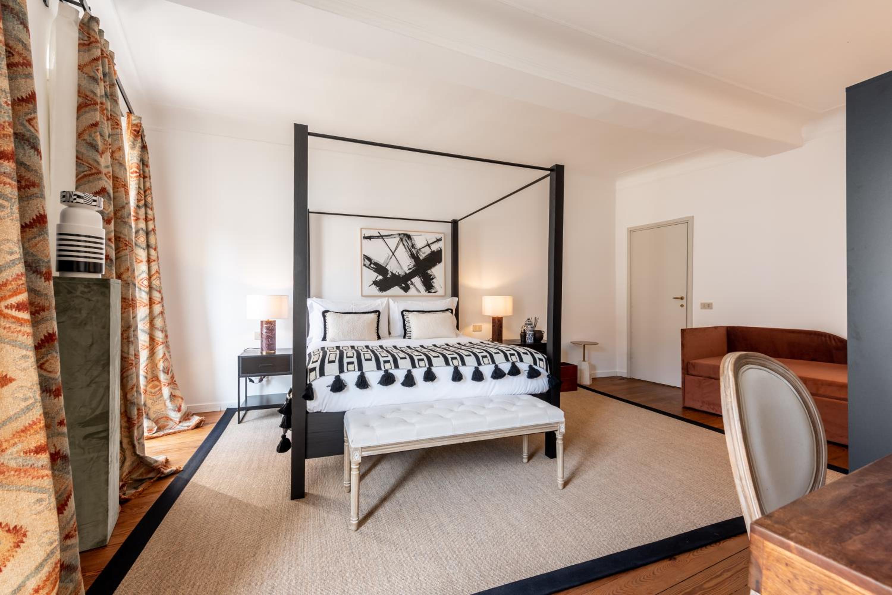 Deluxe King Suite