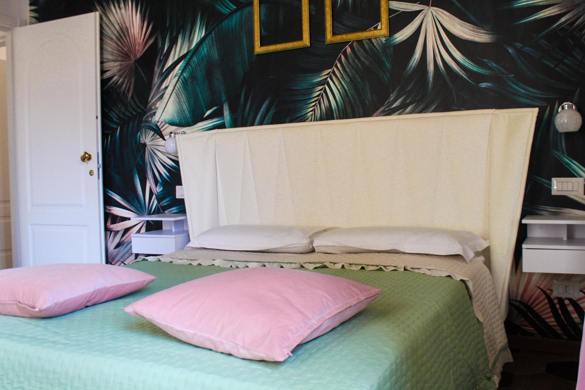 Queen Room photo 3