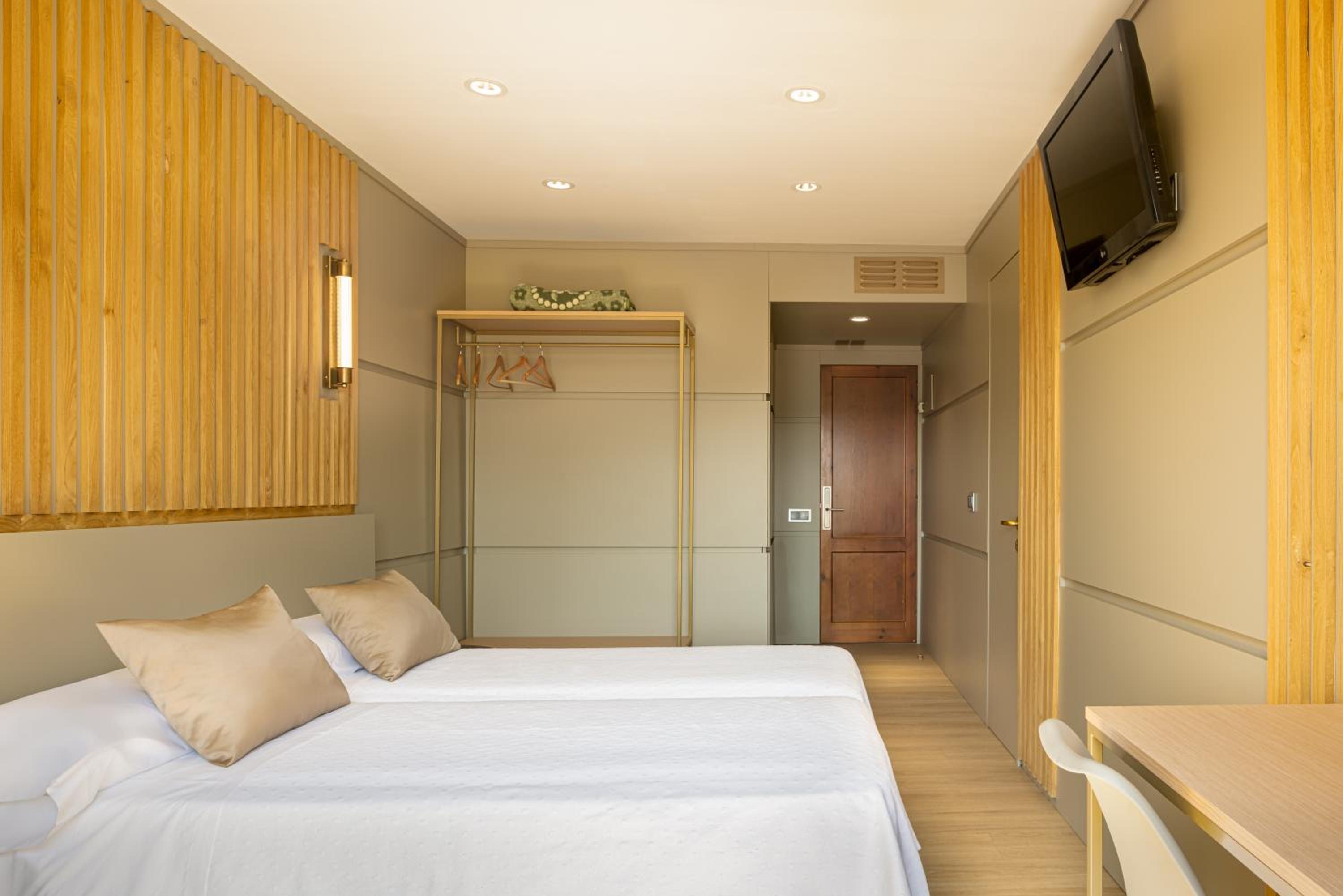 Triple Room - Photo 4