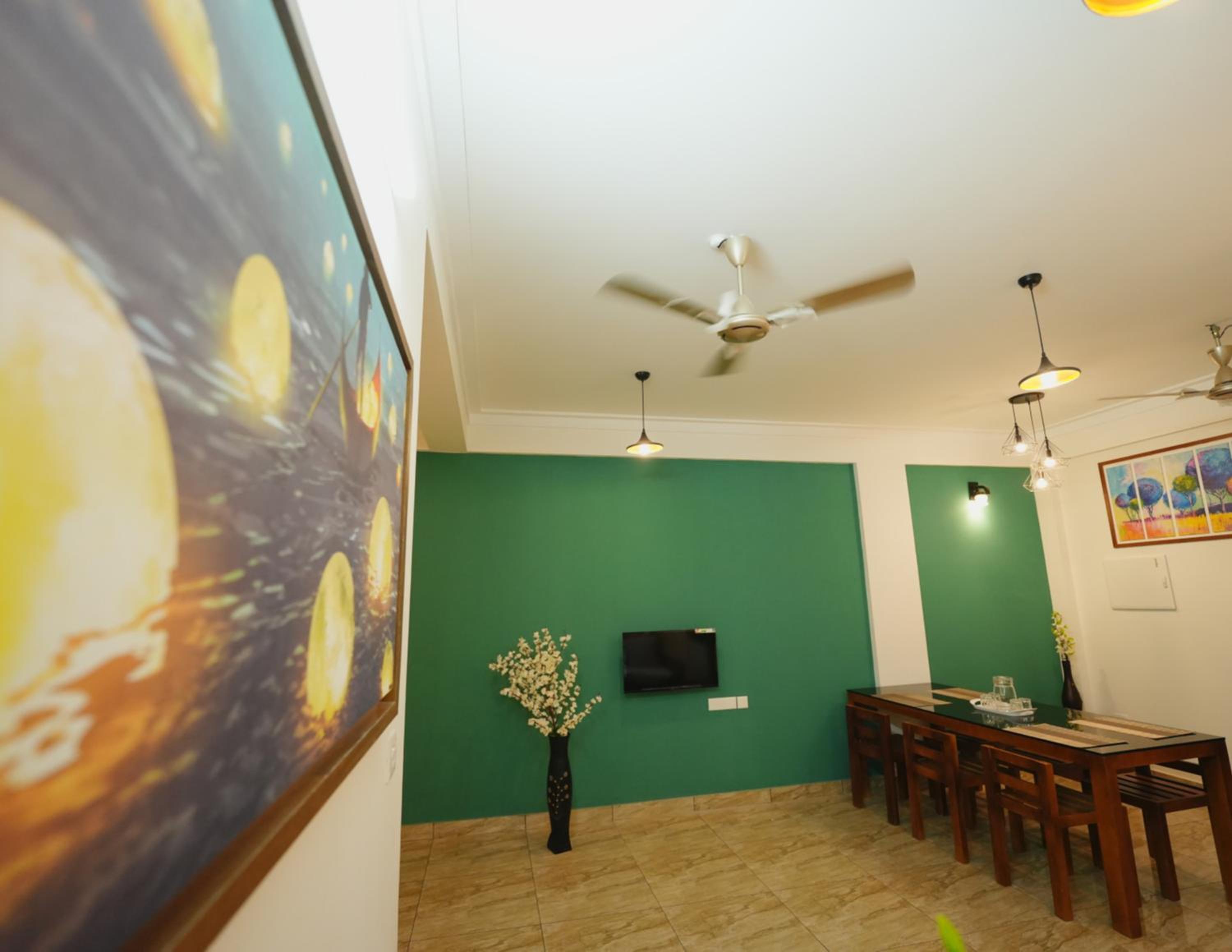 One-Bedroom Apartment - Photo 11