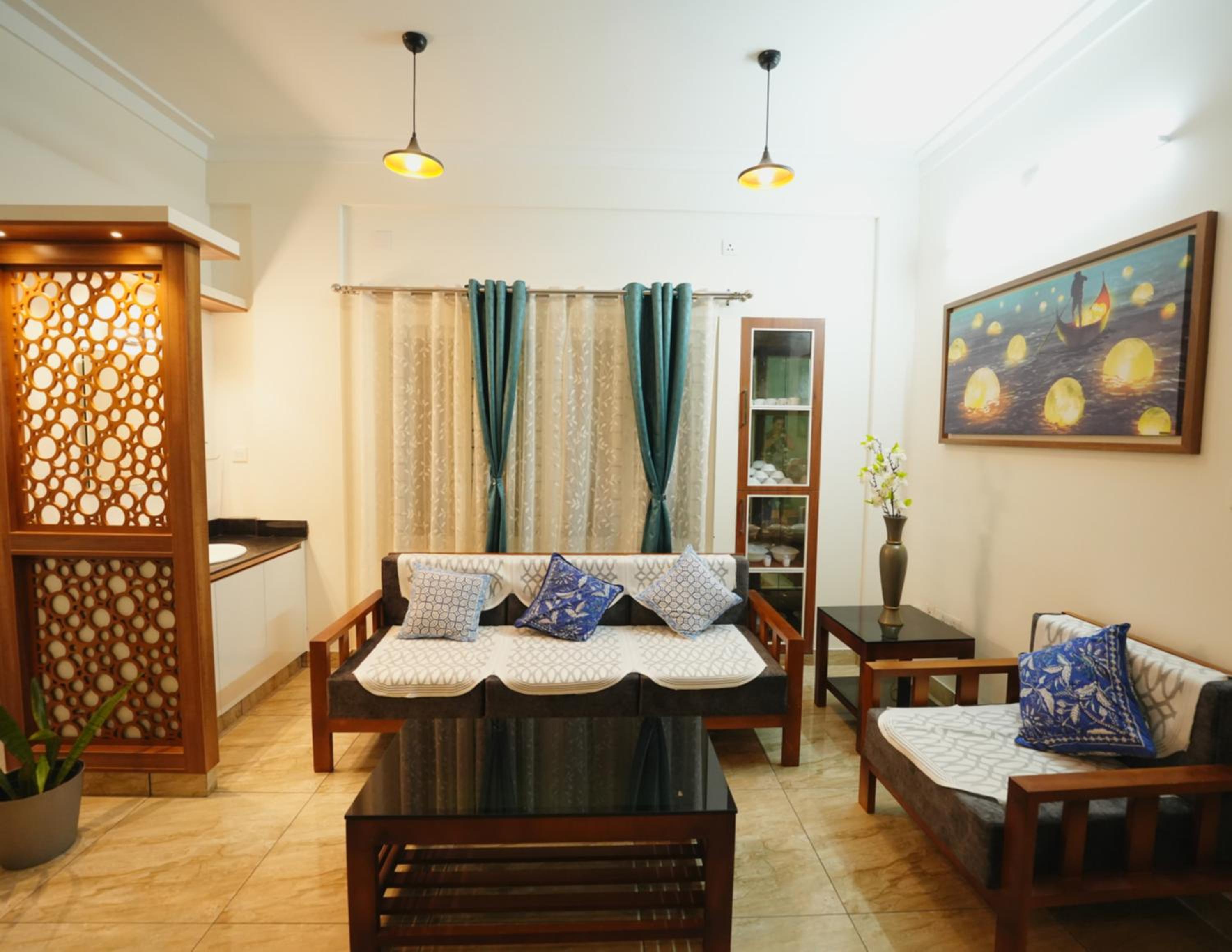 One-Bedroom Apartment - Photo 1