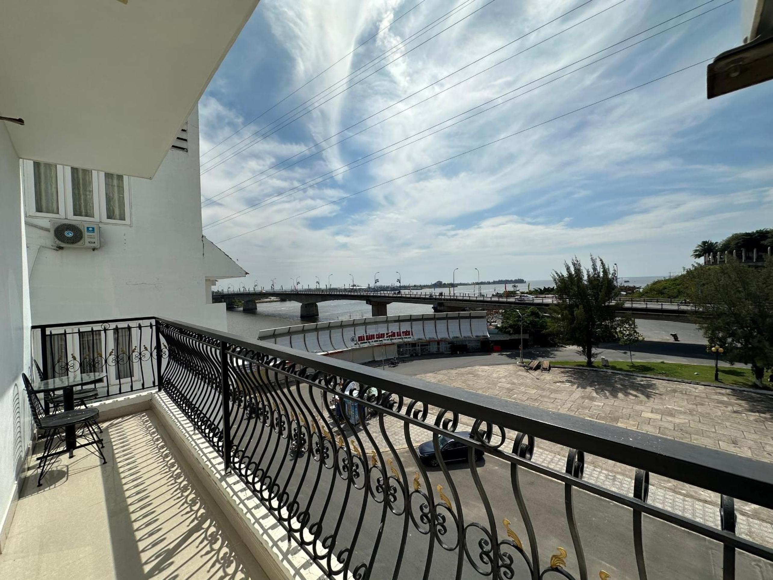 Quadruple Room with Balcony photo 3