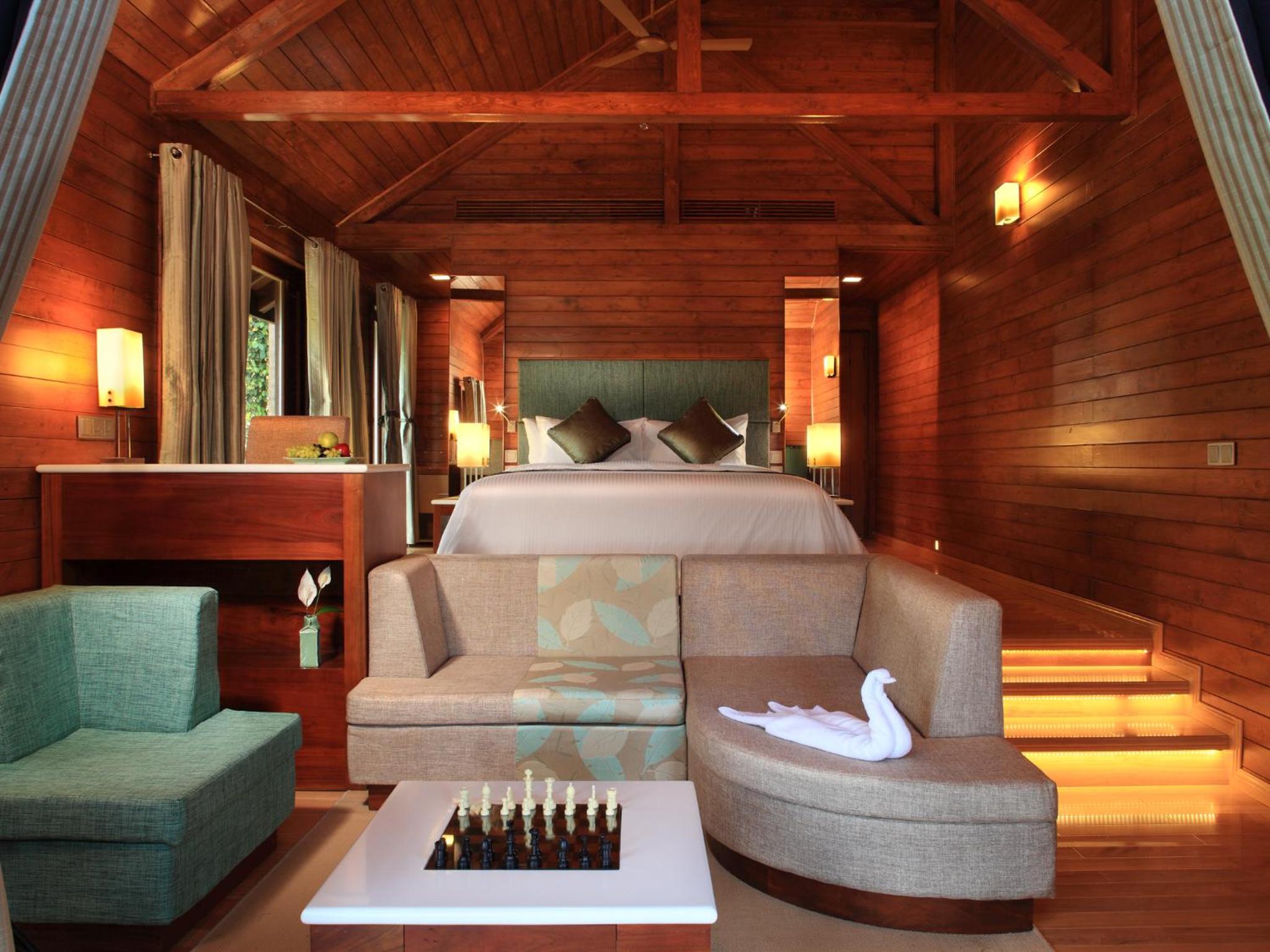 Luxury Cottage (Children Only Above 12 Years are Allowed) - Photo 2