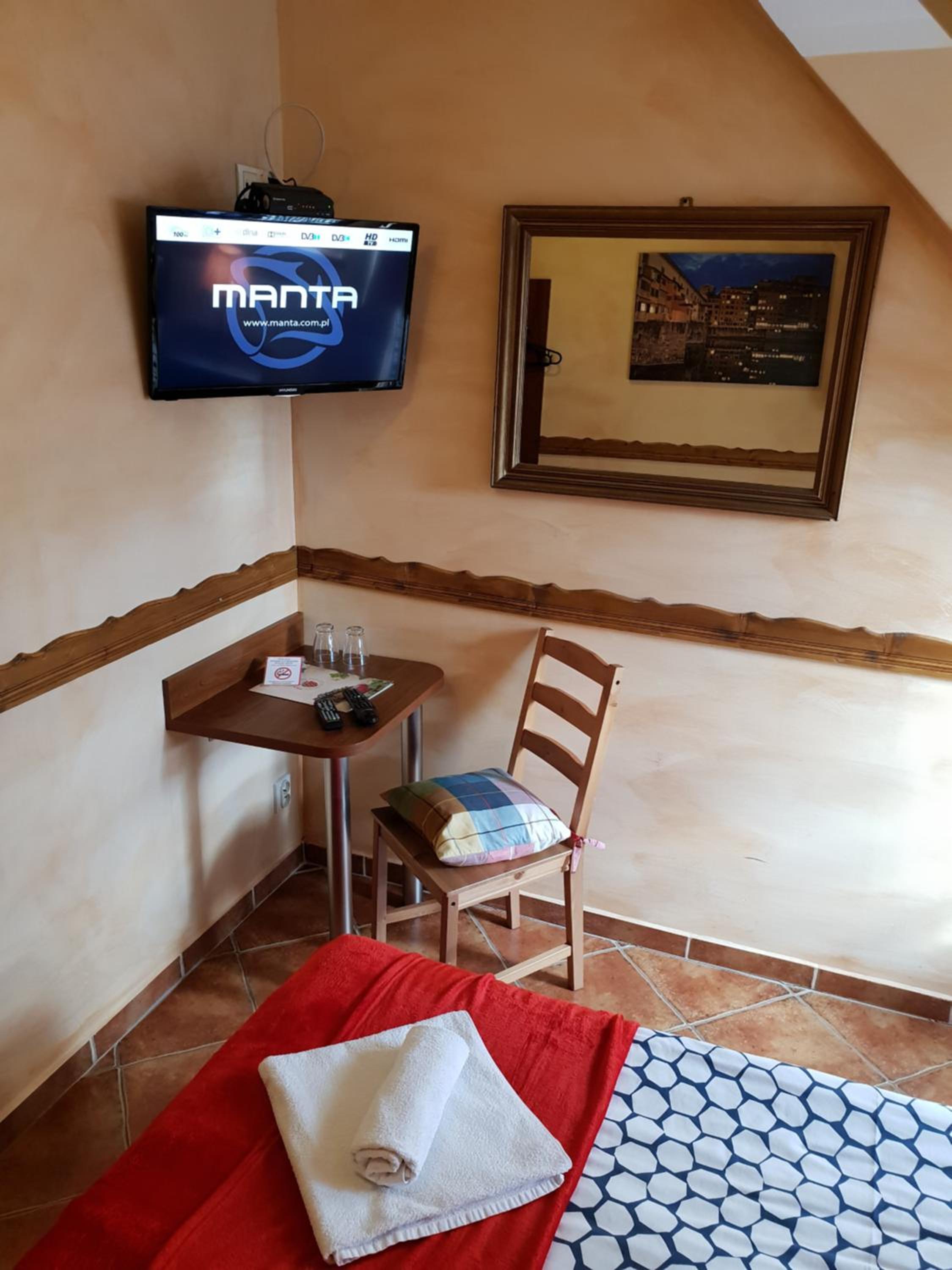Double or Twin Room - Photo 1